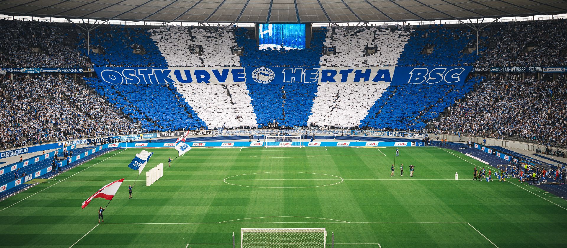 Choreographie der Ostkurve.