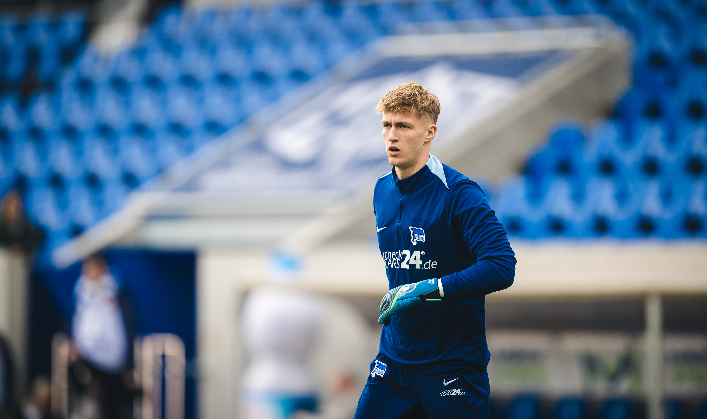 Tim Goller beim Warm-up vor dem Auswärtsspiel in Darmstadt.