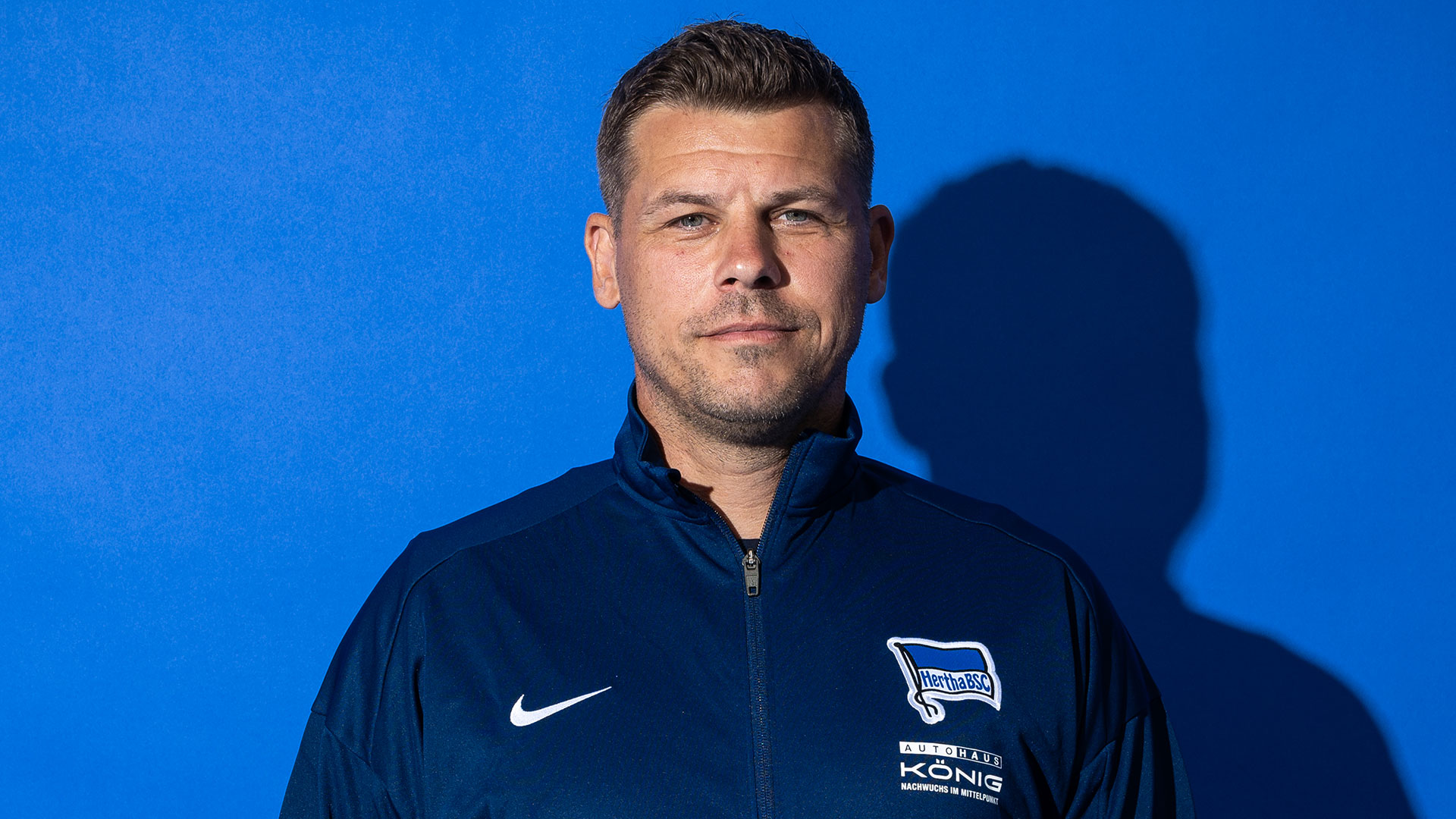 Porträtbild von Alexander Arsovic