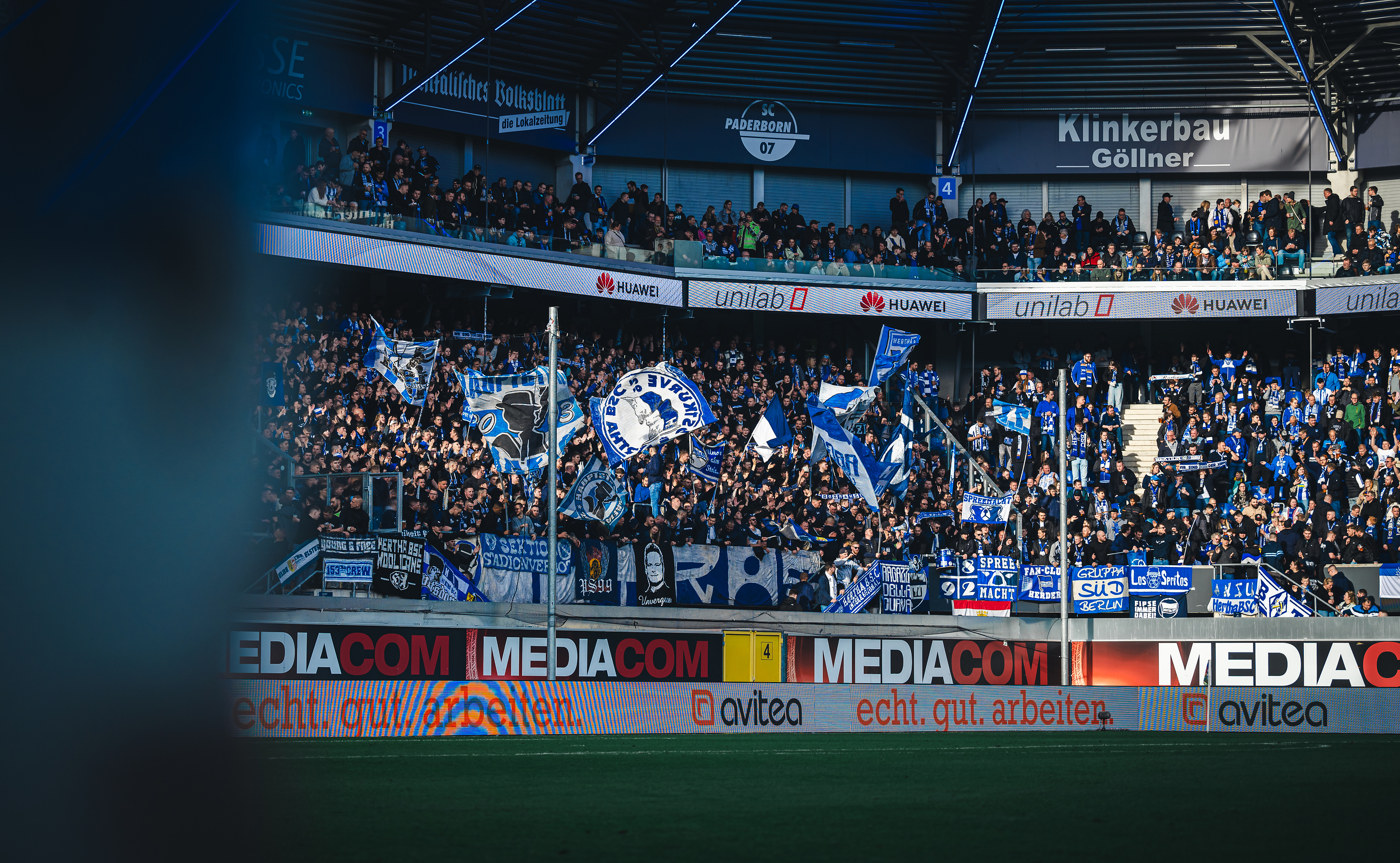 Der Gästeblock in der Paderborner Arena.