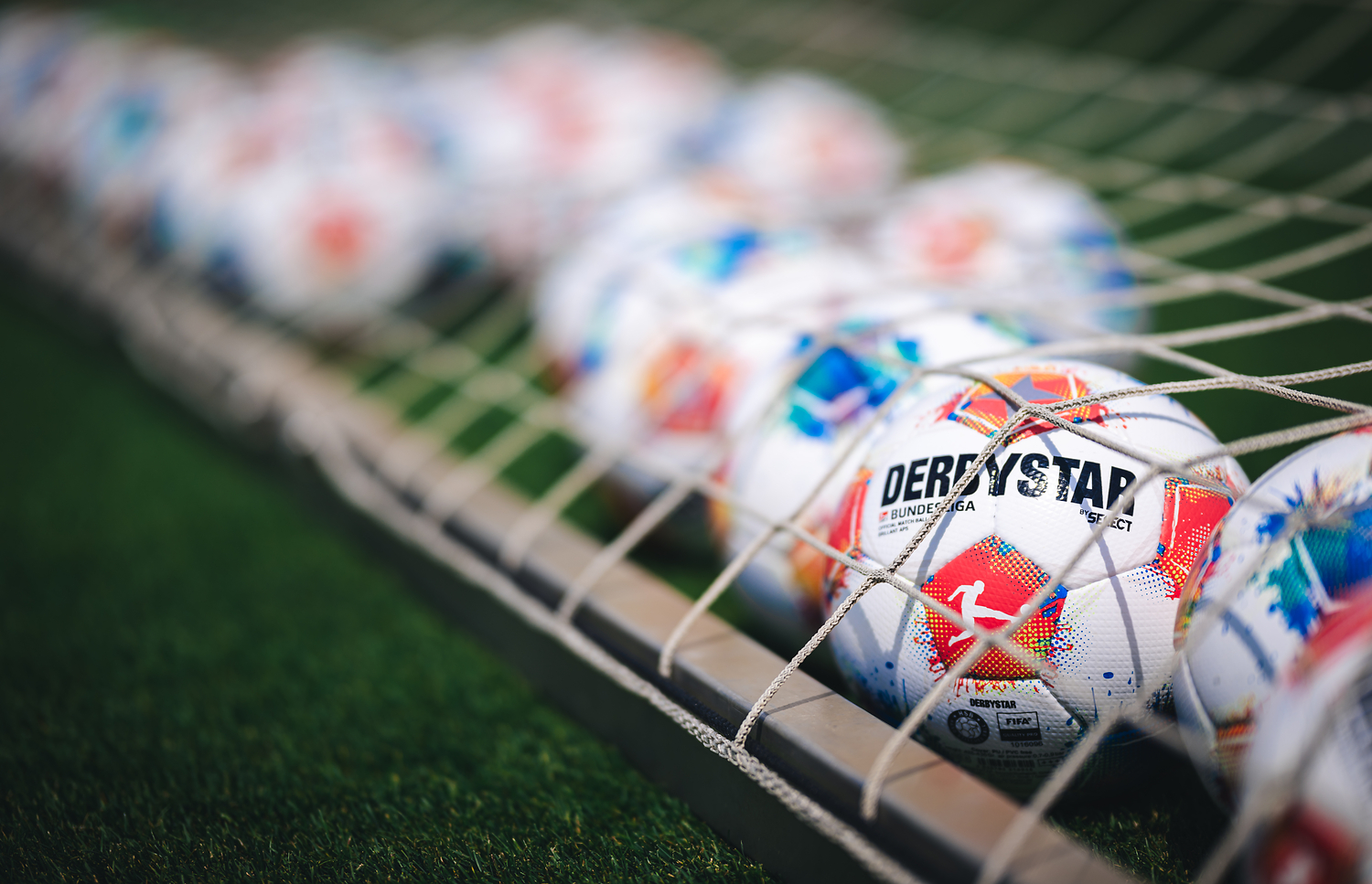 Der Spielball für die Saison 2025/26 liegt im Netz.