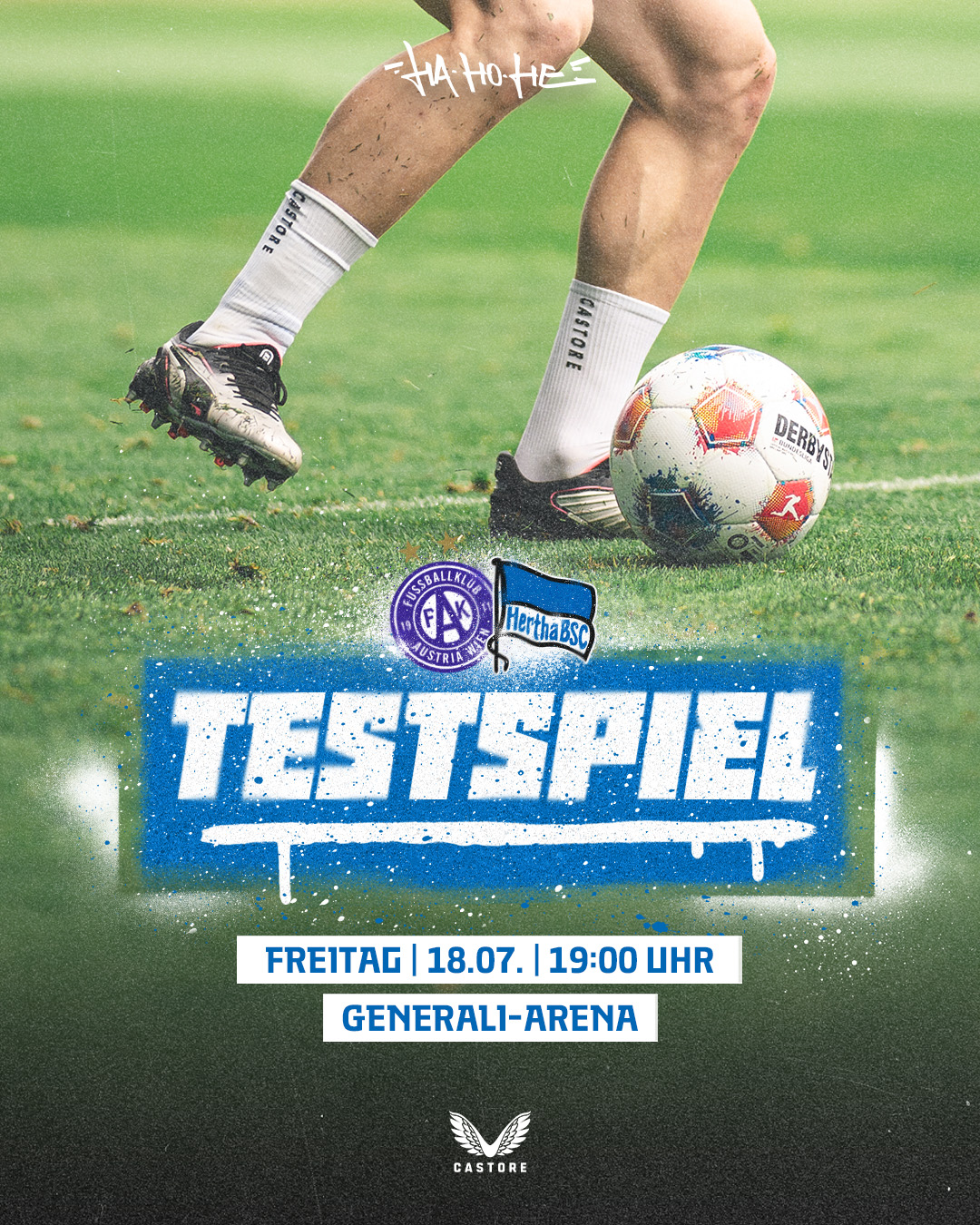 Trainingshütchen in Blau und Weiß.