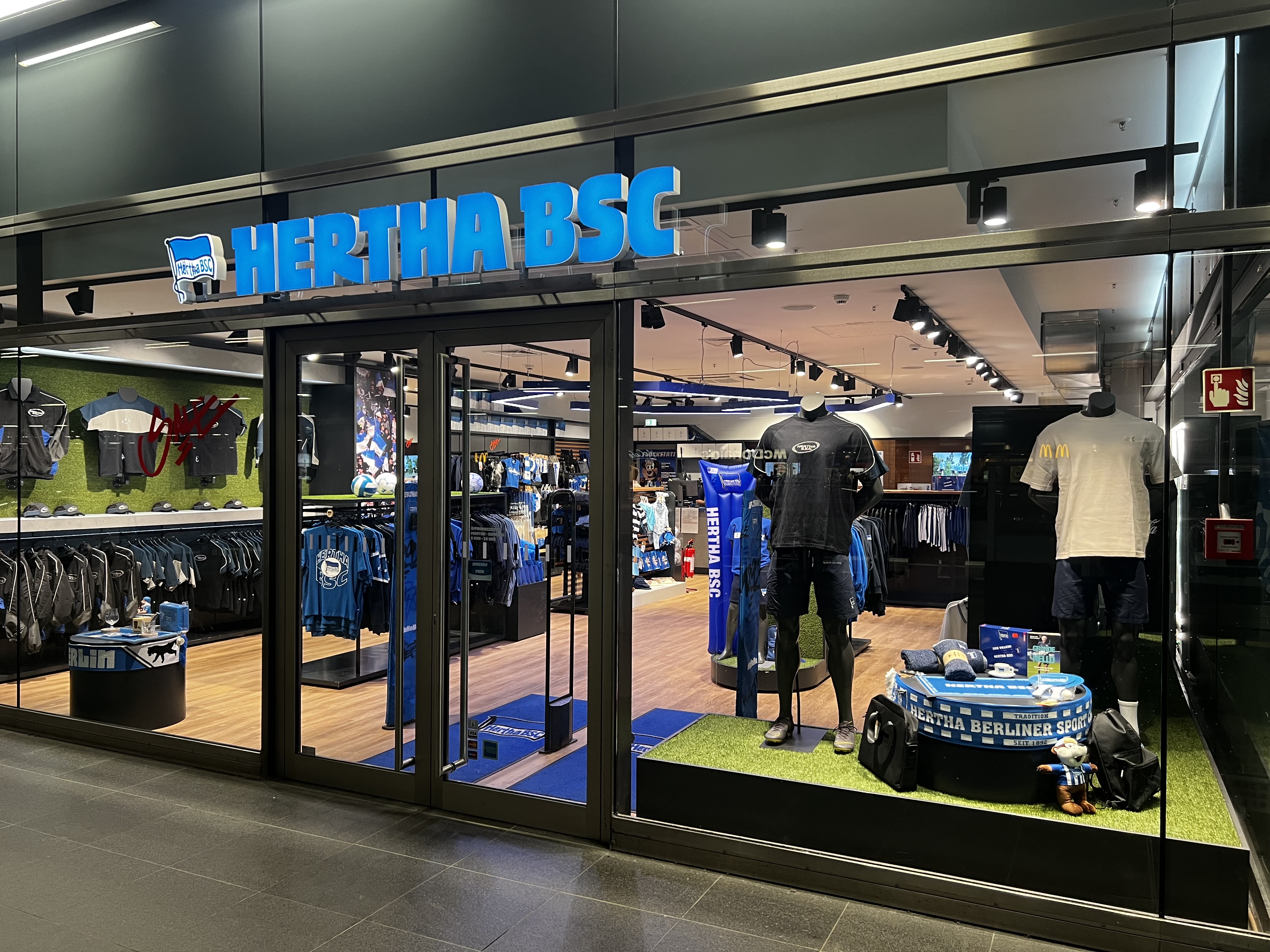Fanshop im Hauptbahnhof