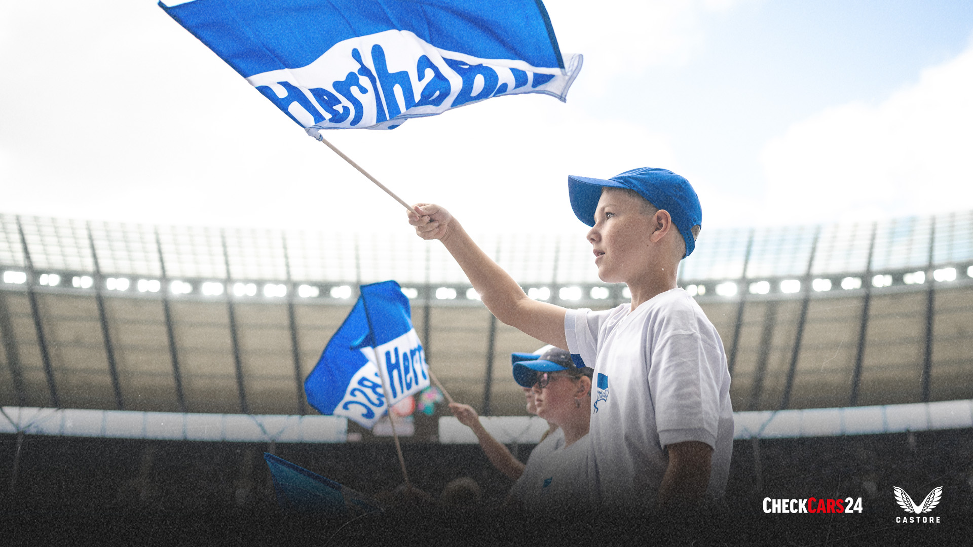 Grafik zur Ticketankündigung für das Heimspiel gegen Paderborn.