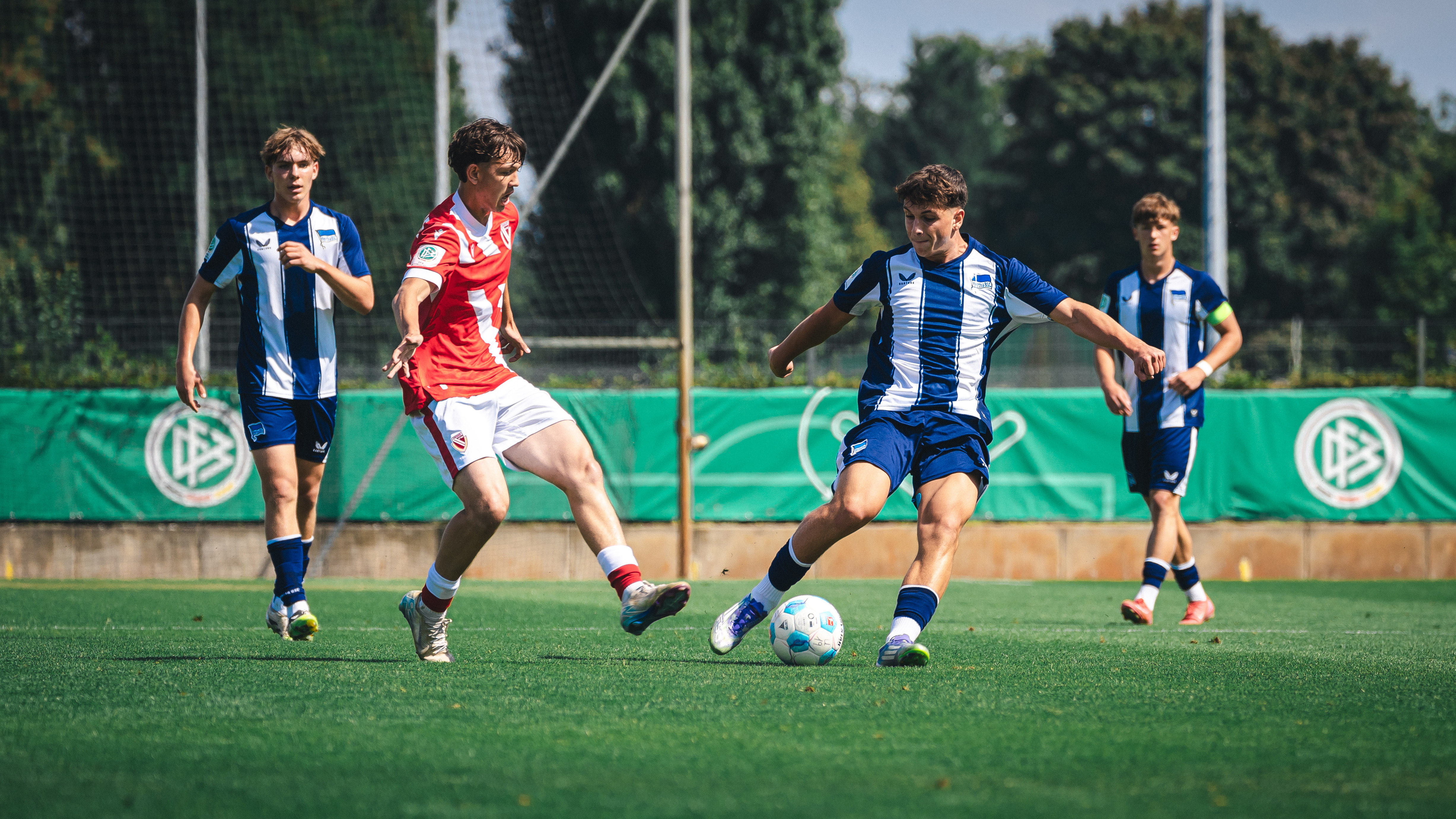 Spielszene aus der Partie gegen den FC Energie Cottbus.