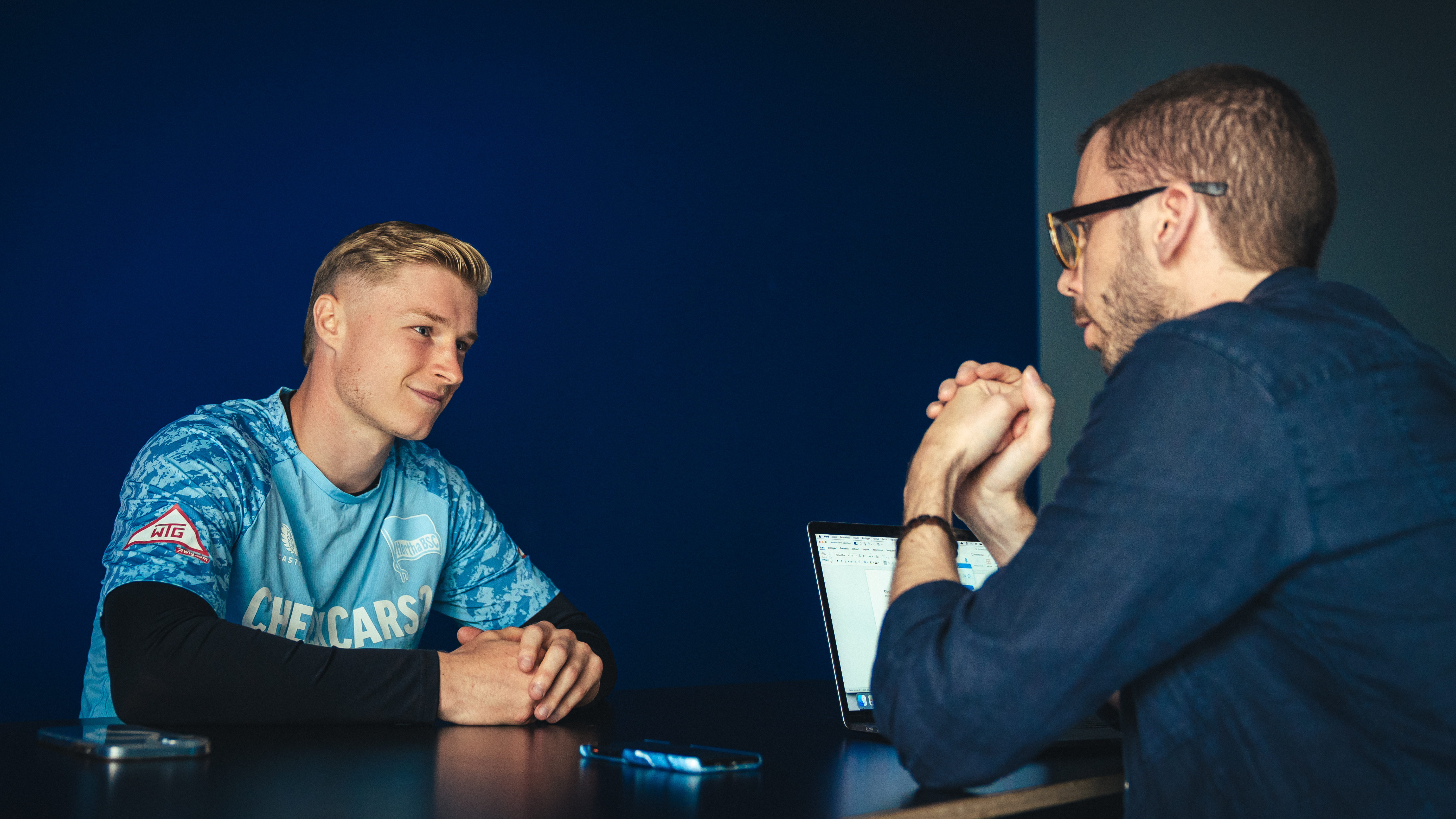 Julian Eitschberger im Gespräch mit Hertha-Redakteur Konstantin Keller.