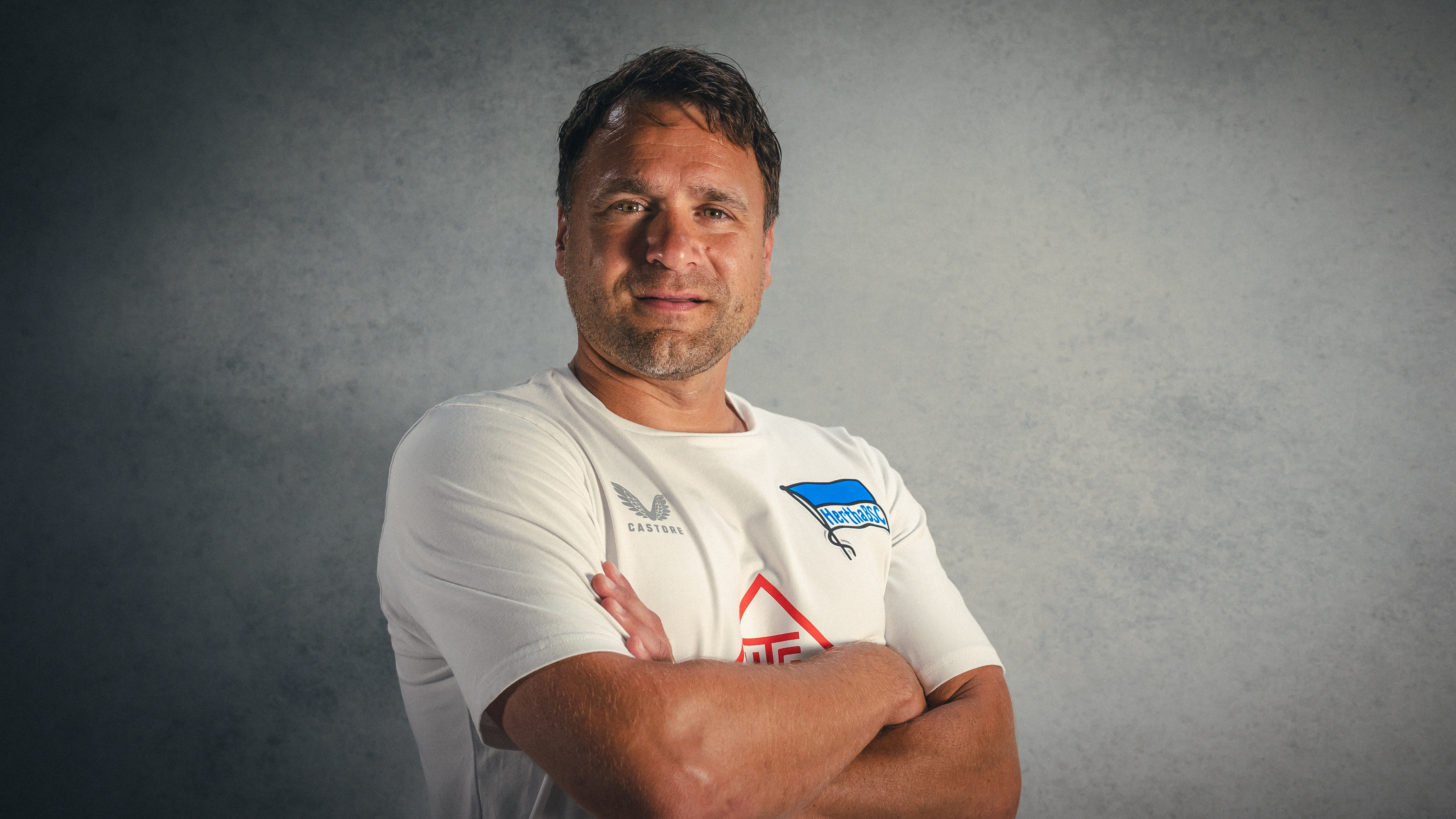 Porträtbild von Tobias Kurbjuweit.