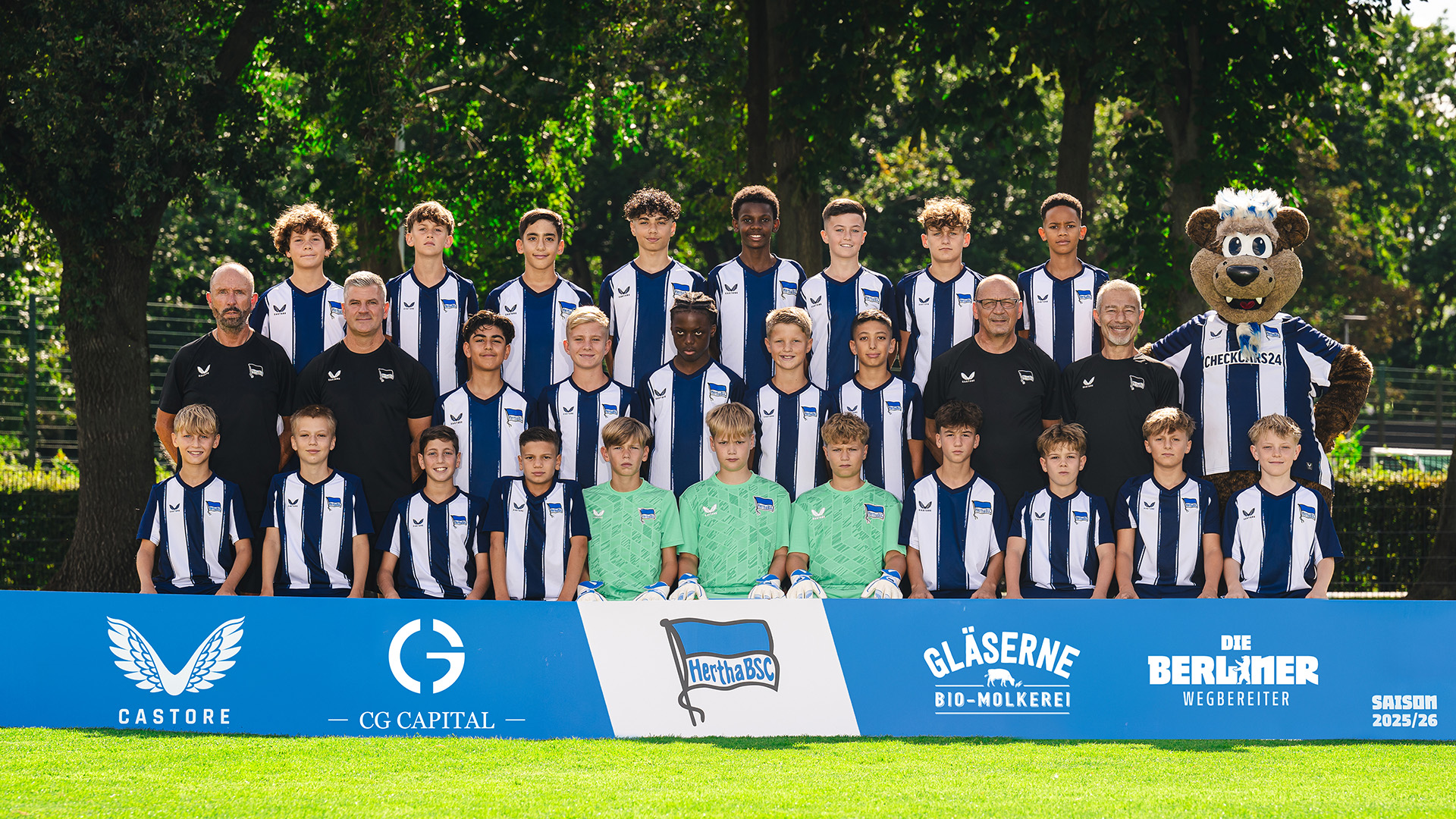 Die blau-weiße U13 für 2025/26.