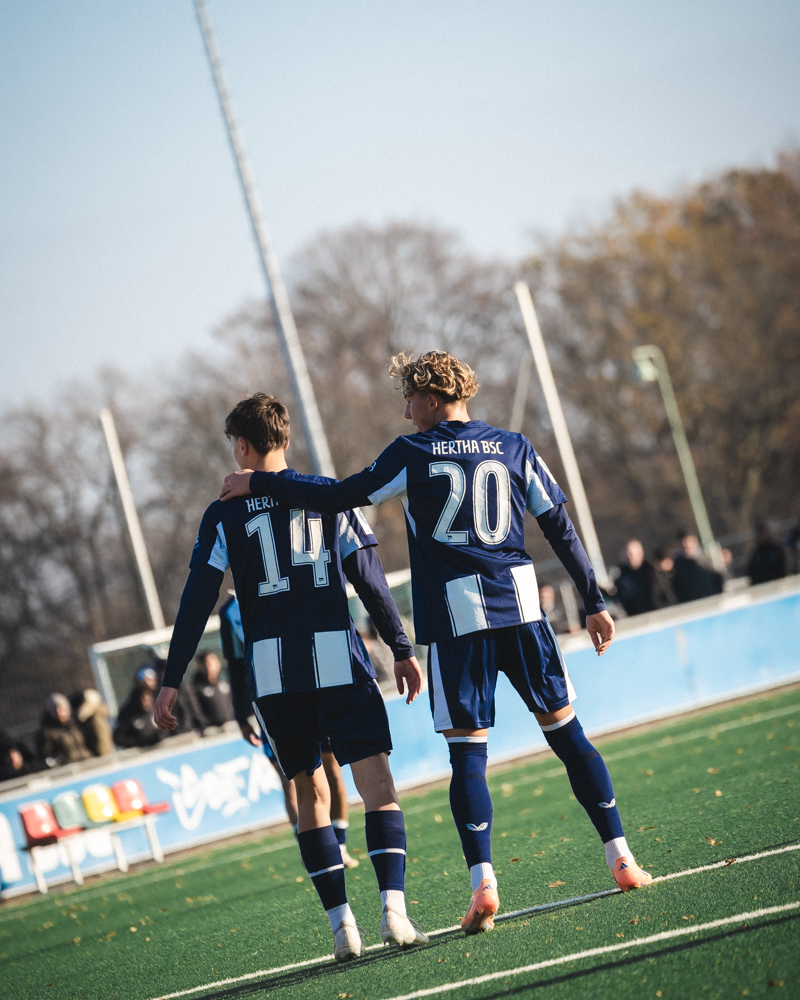 Zwei Jungs aus unserer U17.