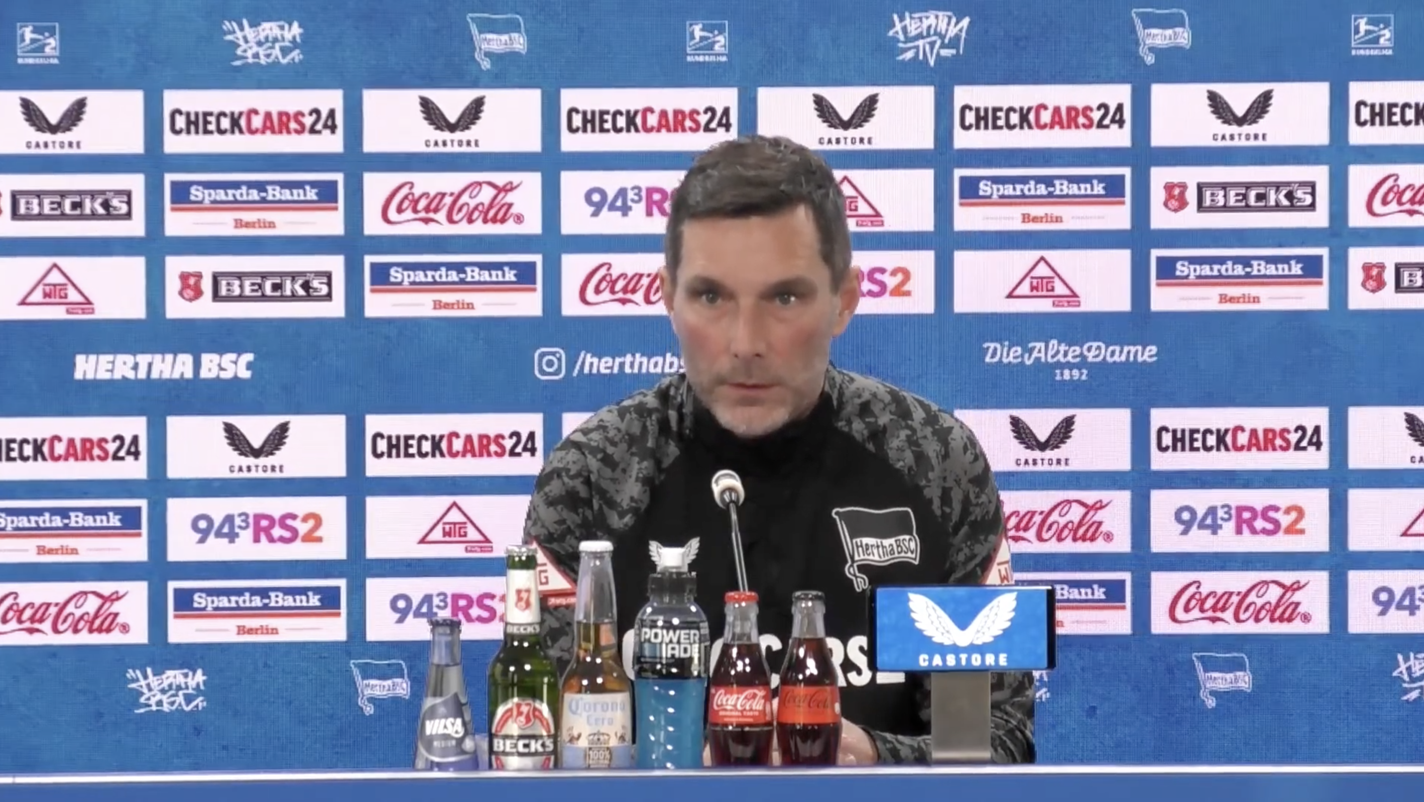 Stefan Leitl auf dem Trainingsplatz.