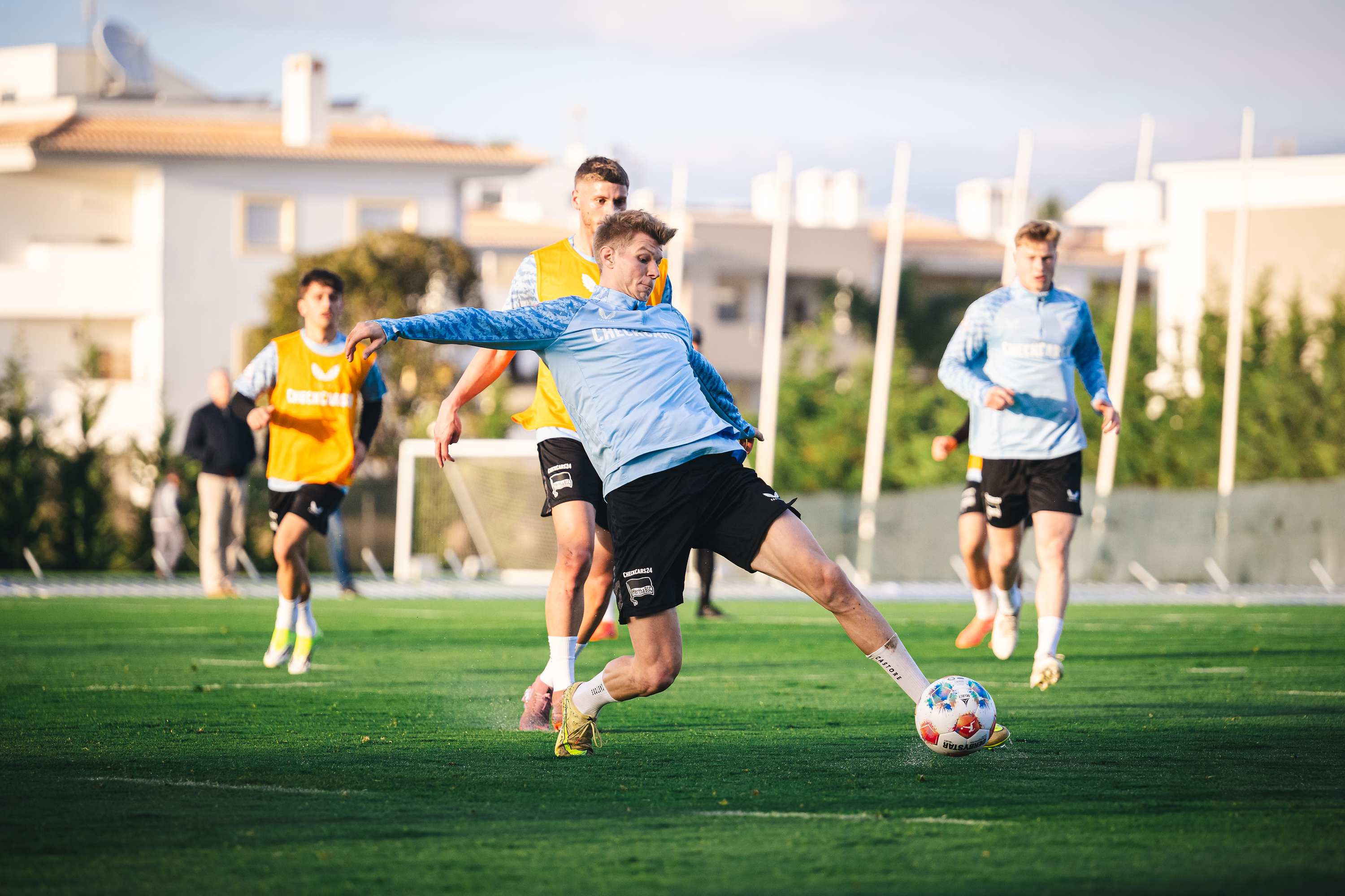 Luca Schuler im Training in Lagos.