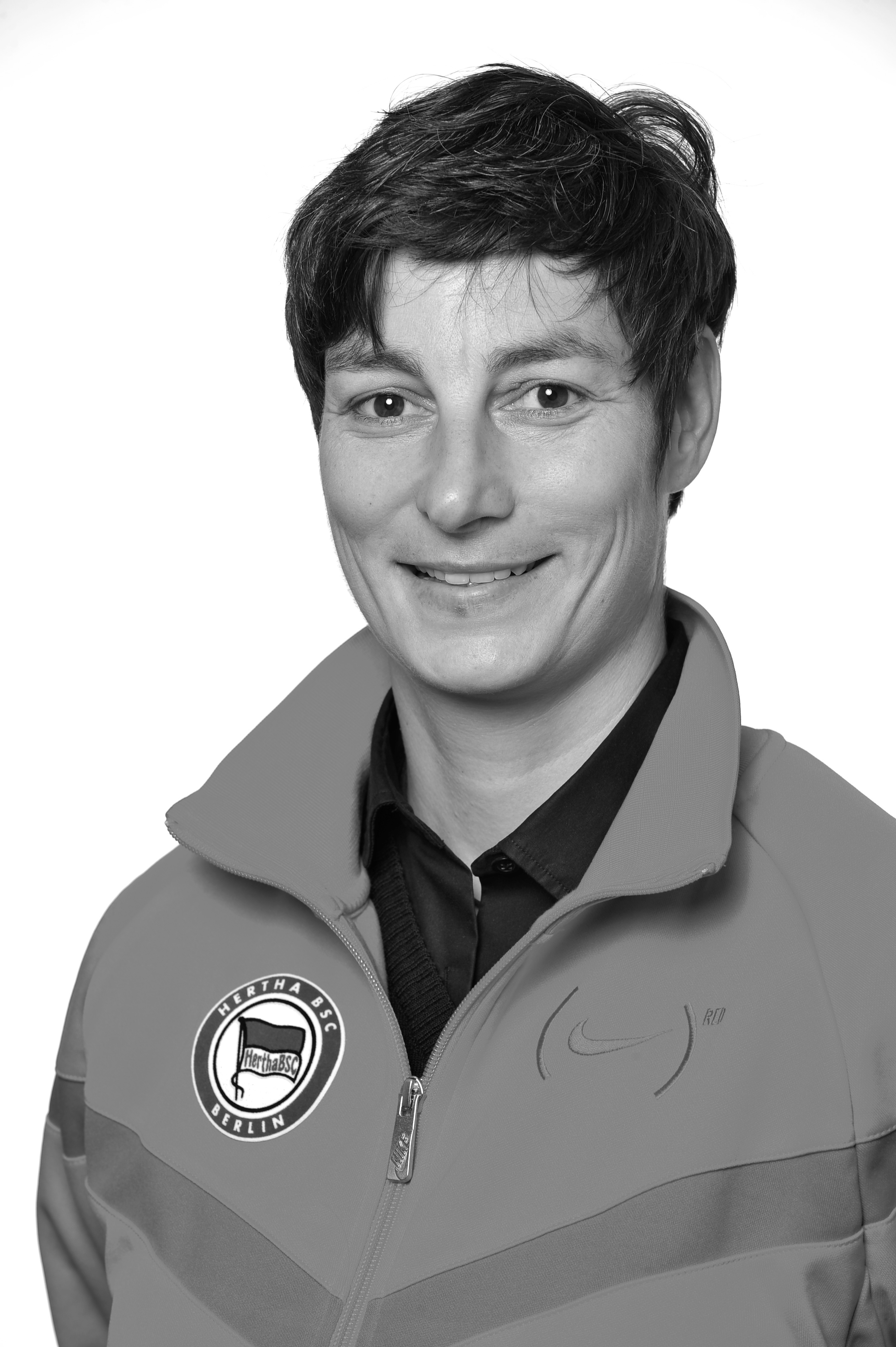 Anouschka Bernhard im Porträt.