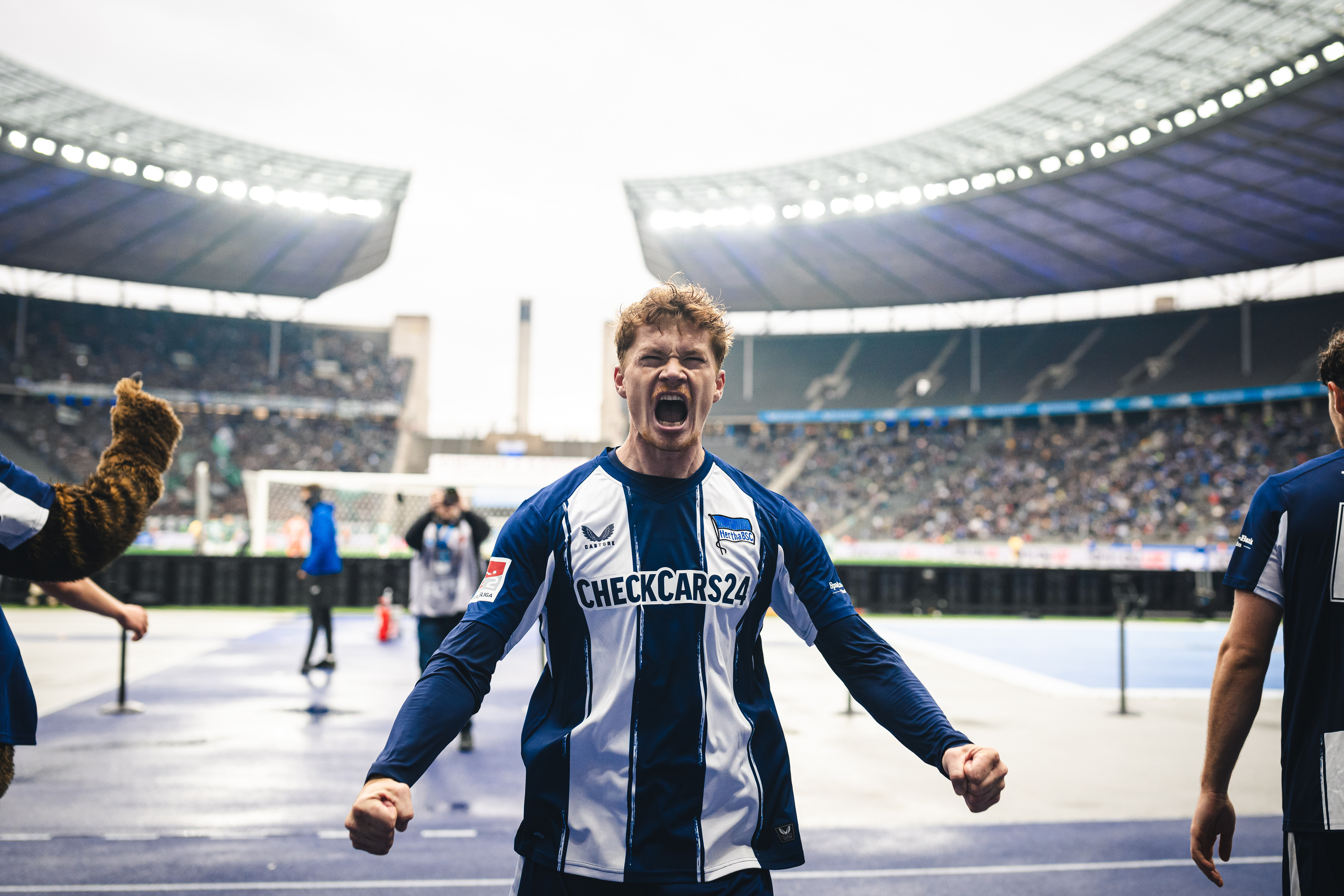 Sebastian Grønning jubelt im Olympiastadion.