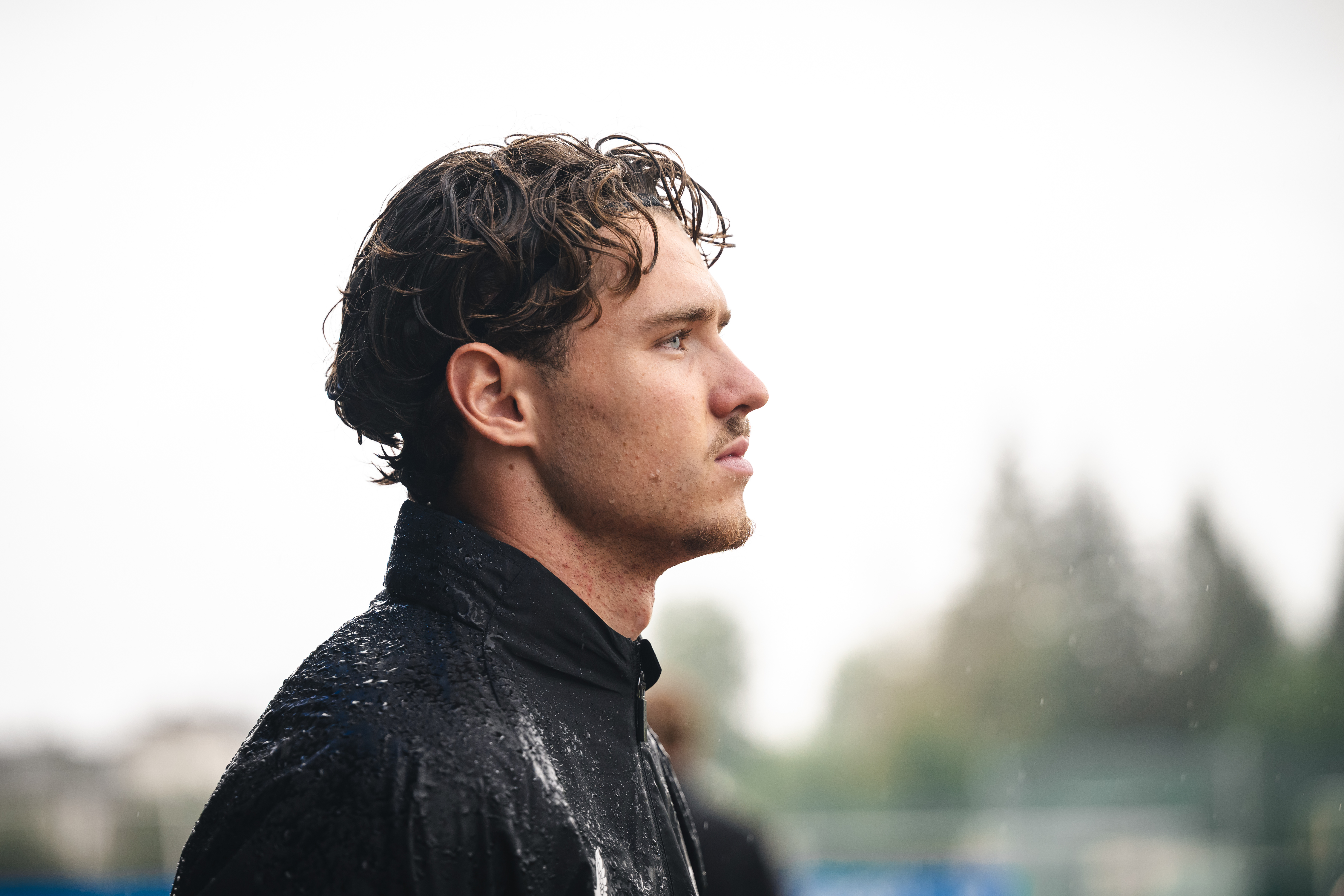 Linus Gechter im Seitenprofil.