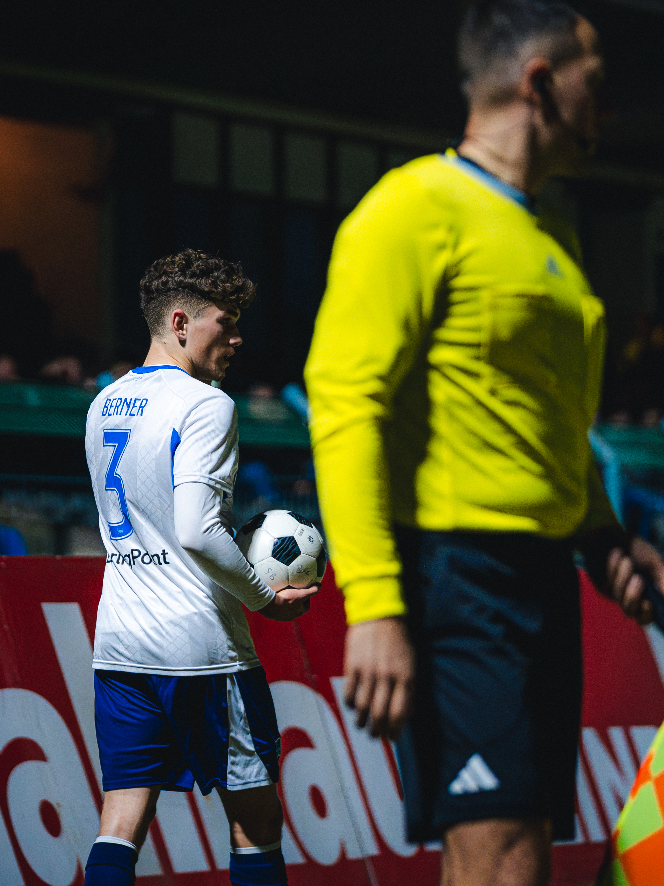 Janne Berner beim Einwurf.