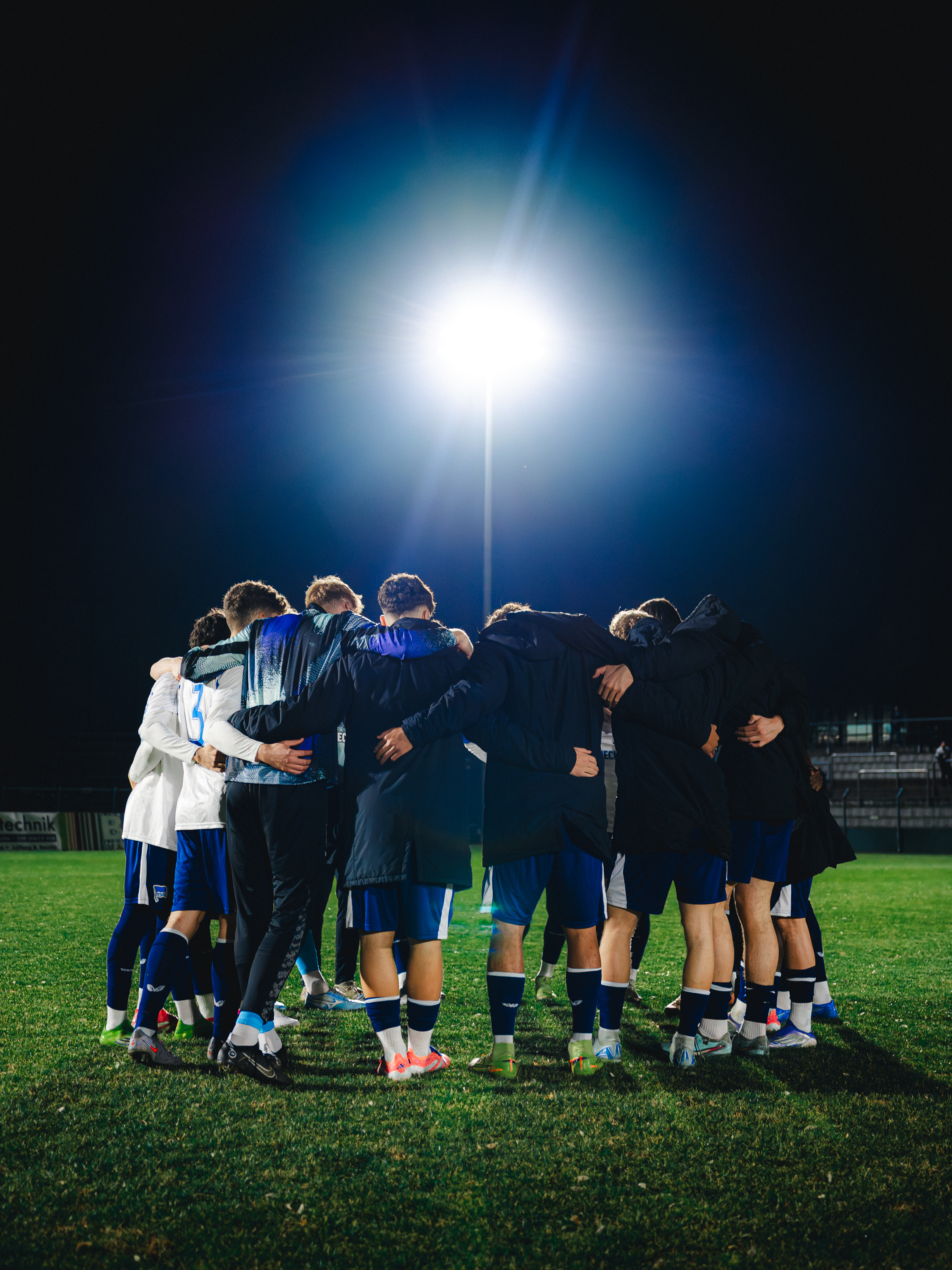 Der Teamkreis unserer U23.