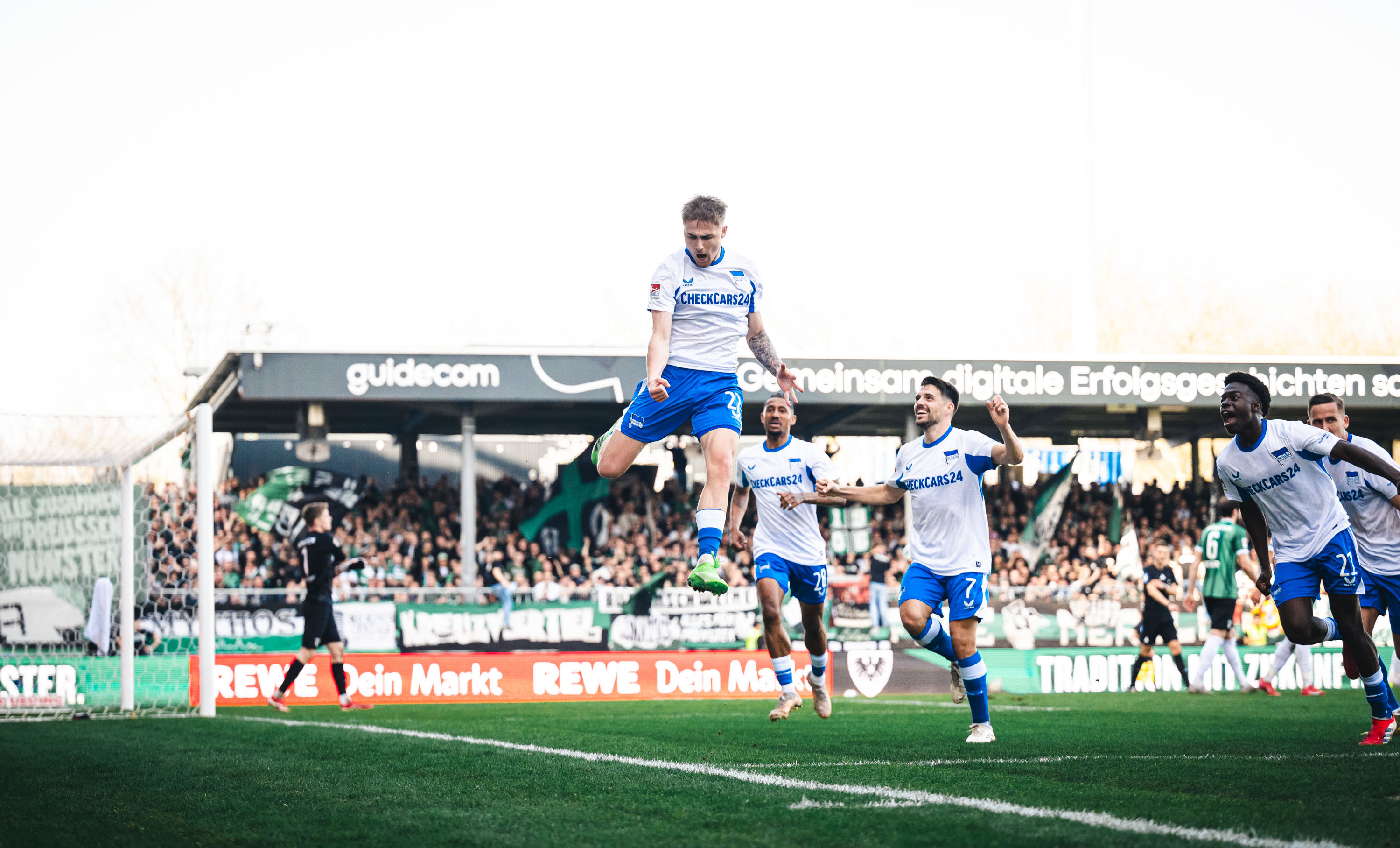 Marten Winkler jubelt.