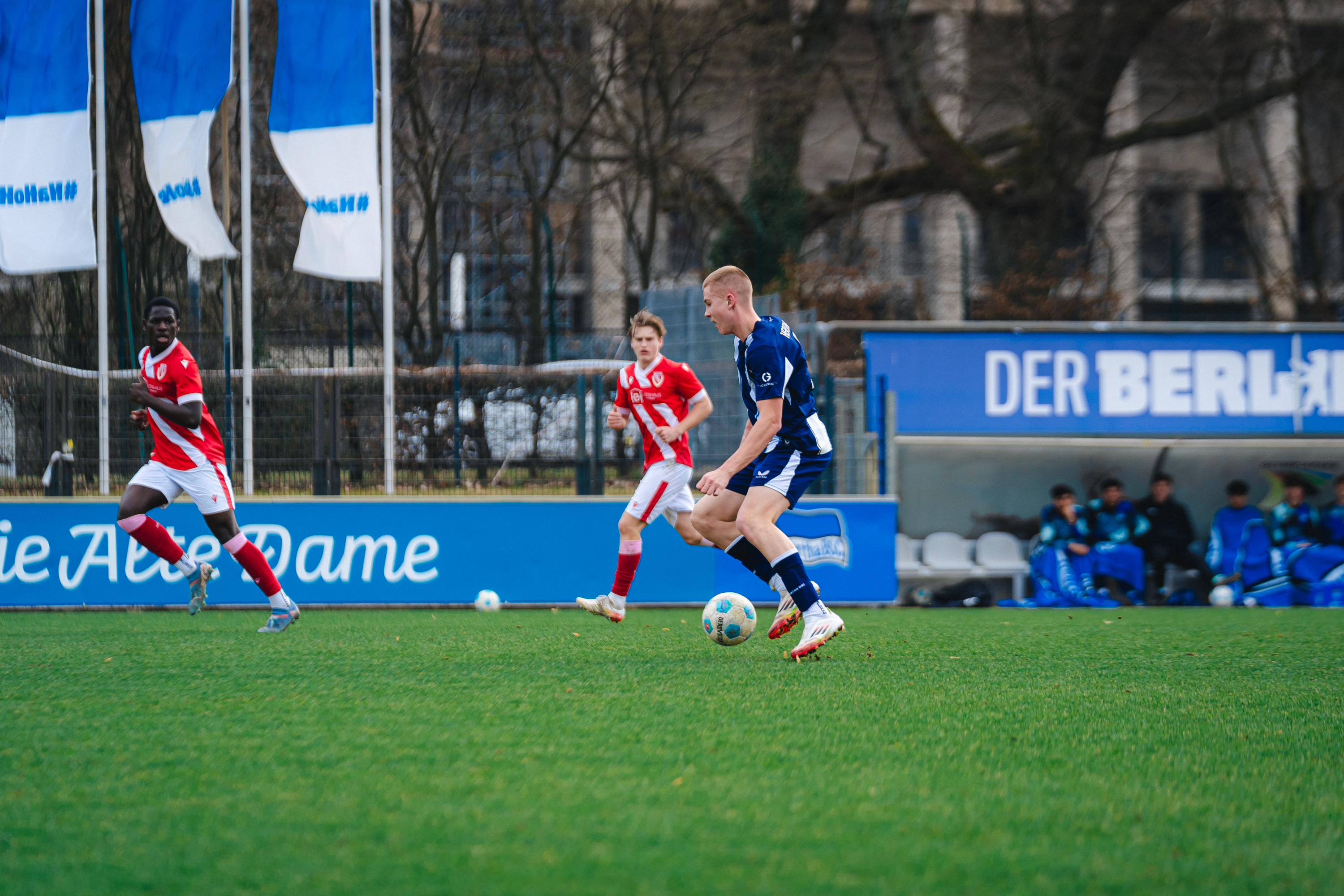 Marko Bajars am Ball.