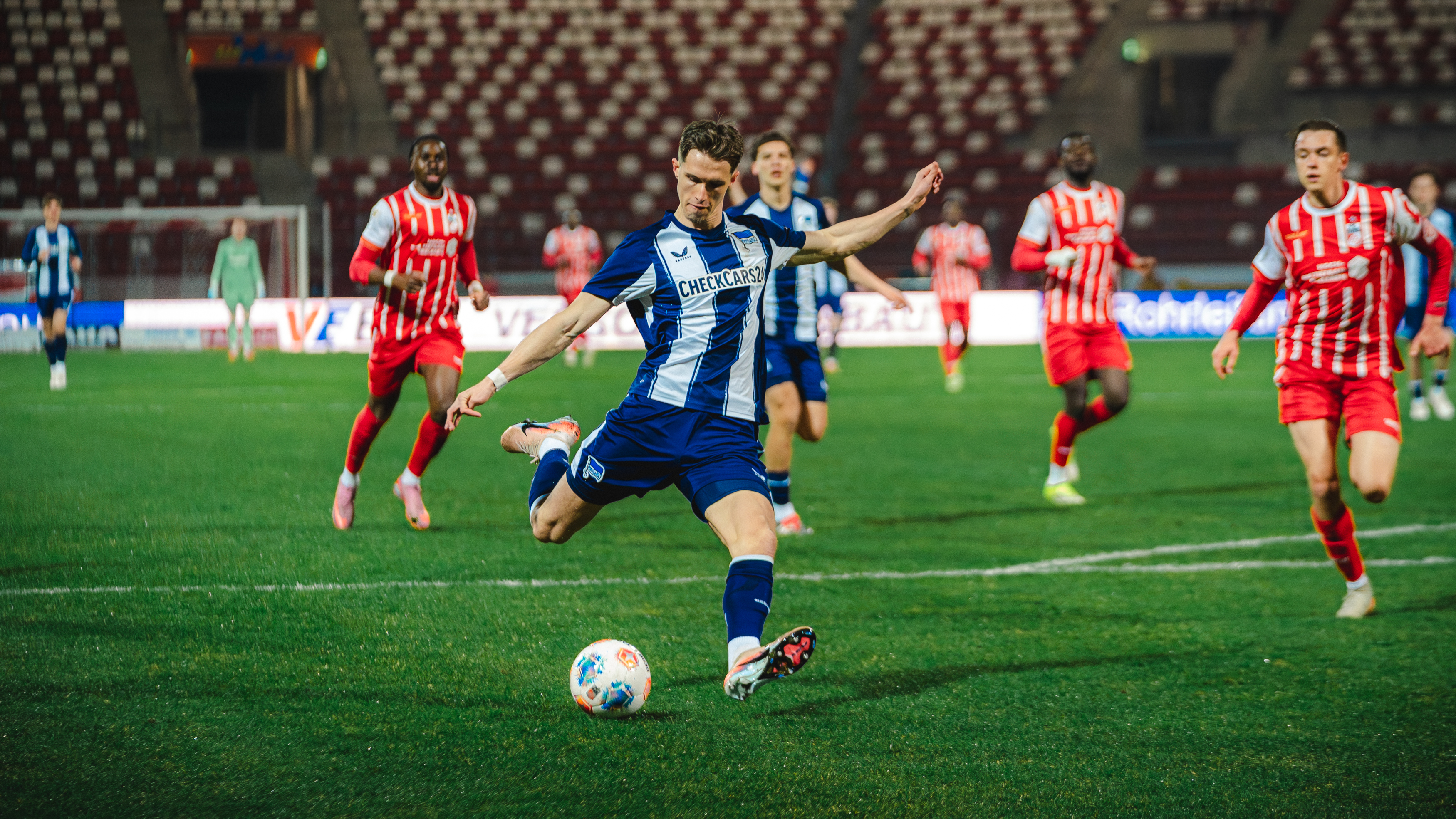 Oliver Rölke zieht ab.