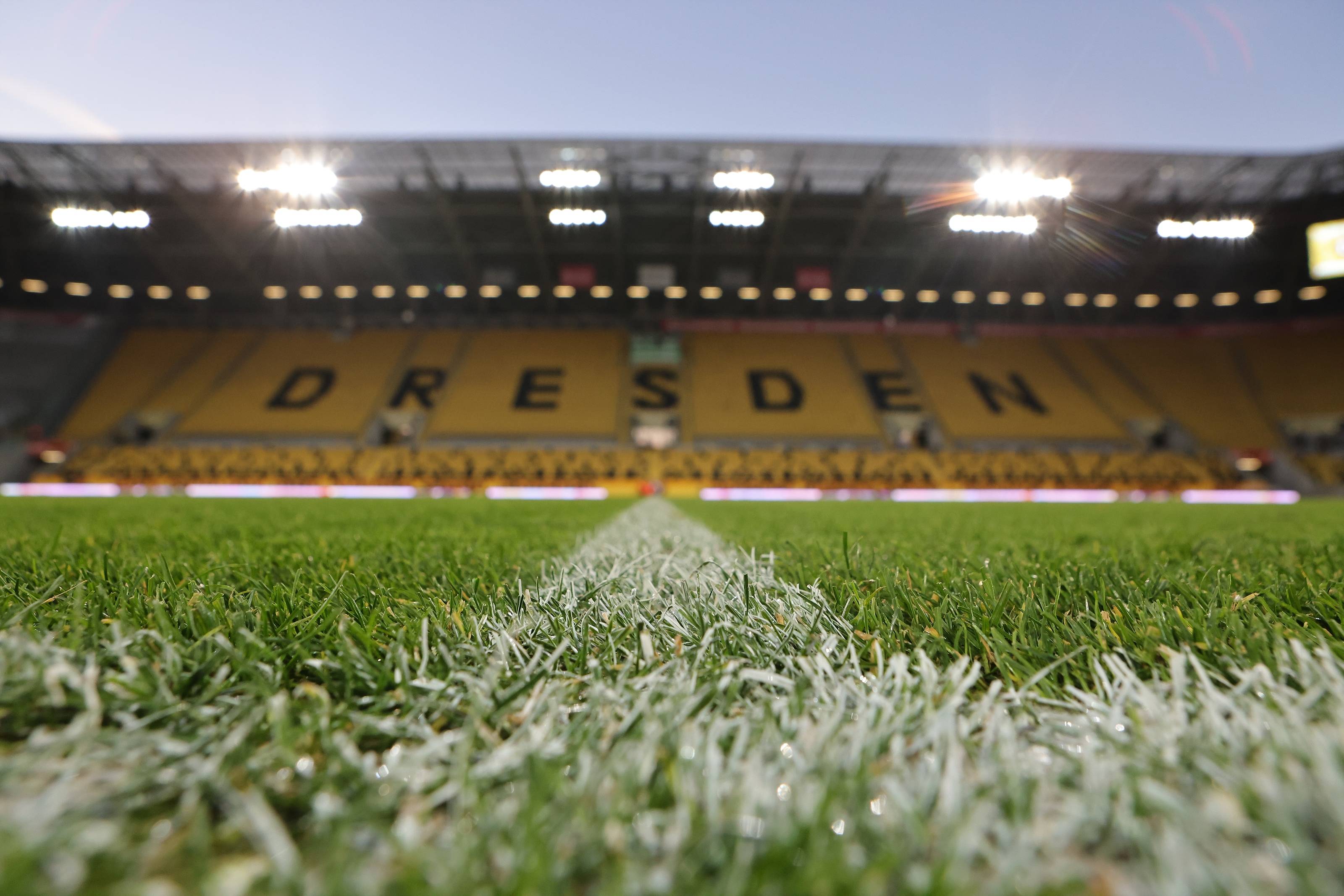 Das Rudolf-Harbig-Stadion in Dresden.