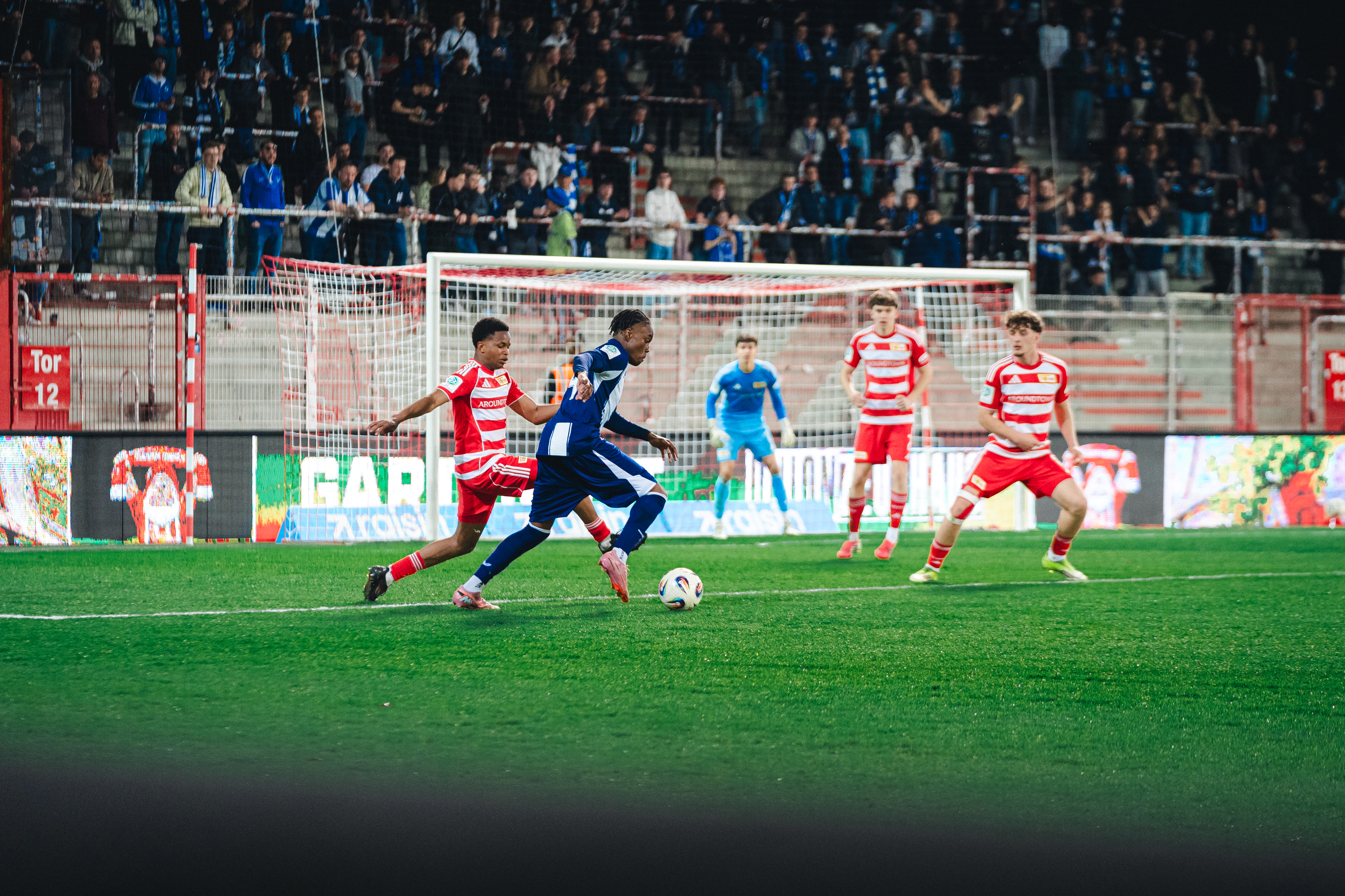 Offensivaktion im U19-Pokalhalbfinale gegen Union.