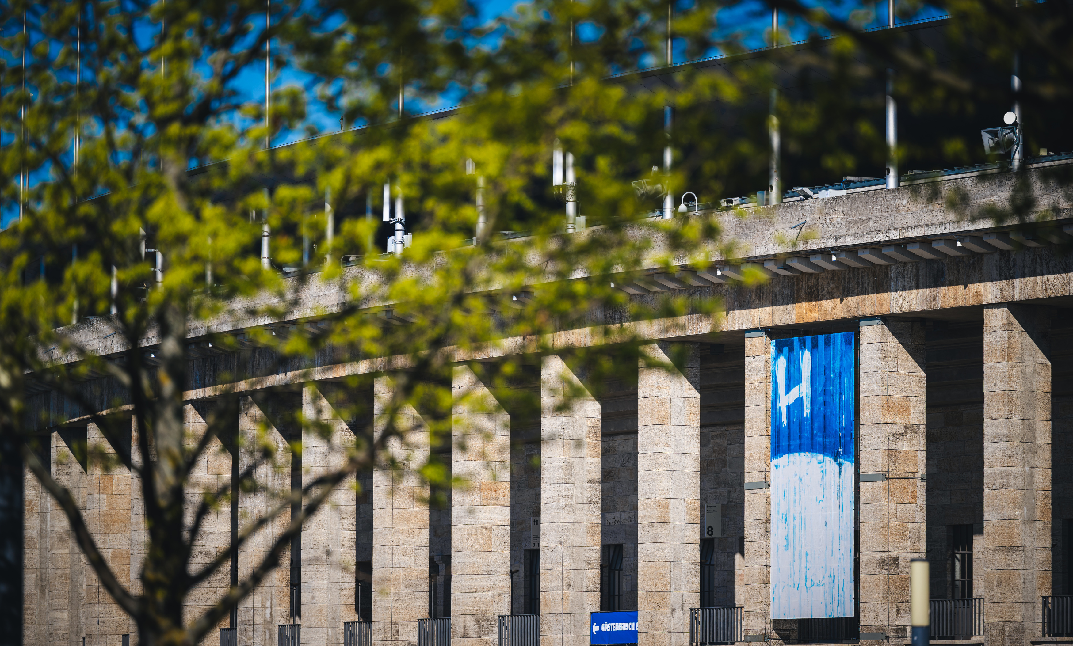 Das Olympiastadion von außen.