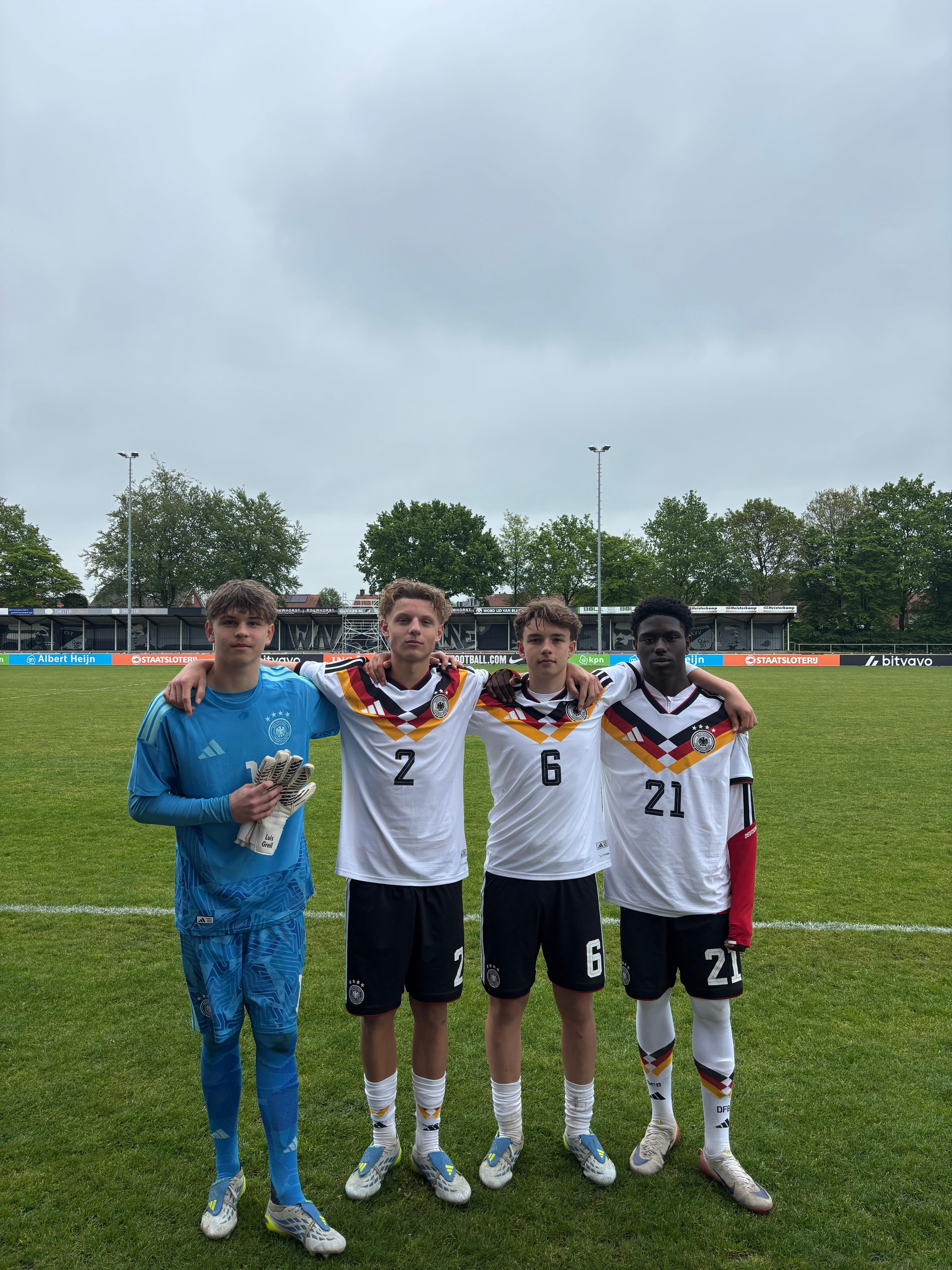 Unsere Jungs bei der U15-Nationalmannschaft.