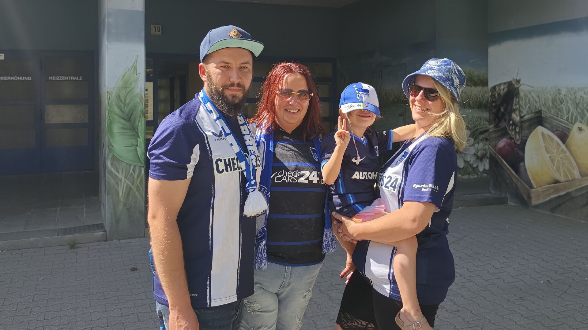 Yves Neitzel mit seiner Familie.