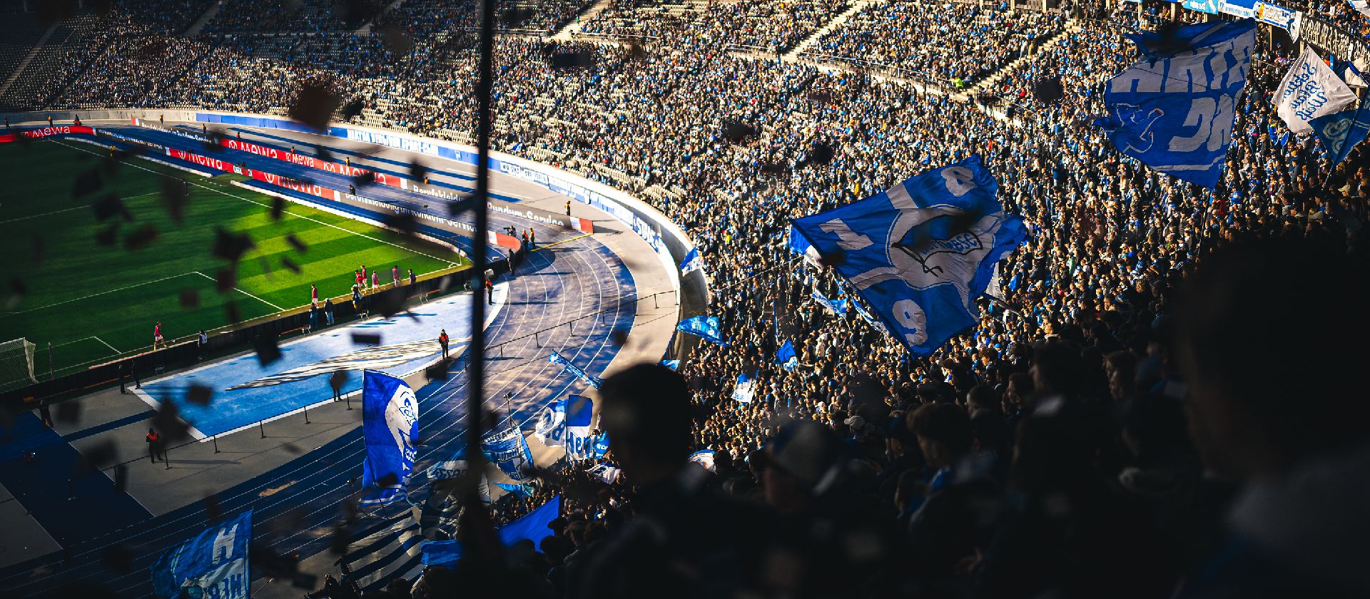 Ostkurve im Olympiastadion