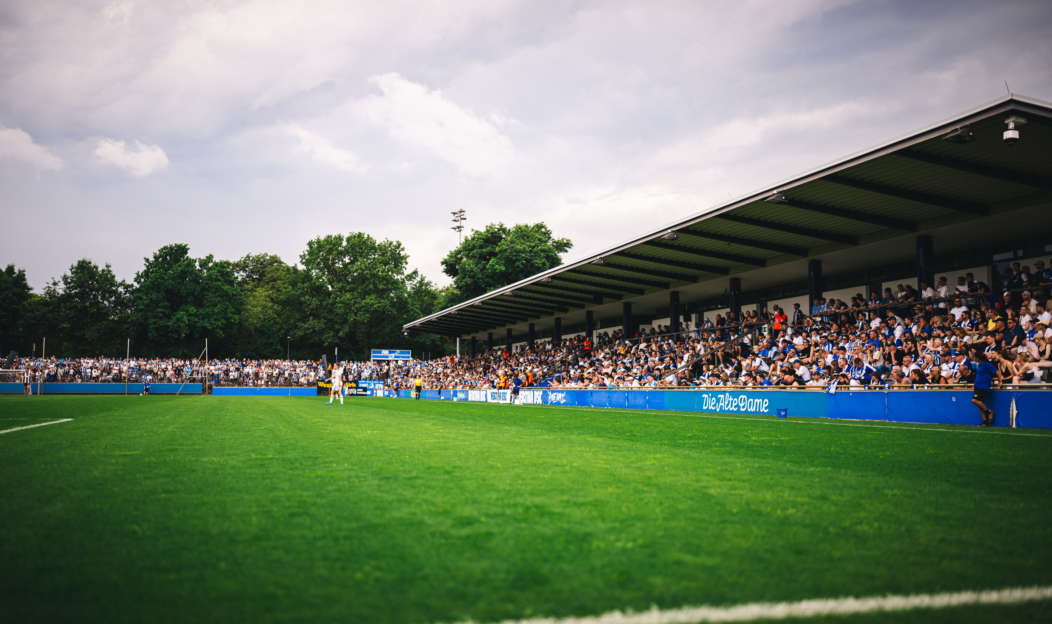 Das Stadion auf dem Wurfplatz/Amateurstadion.