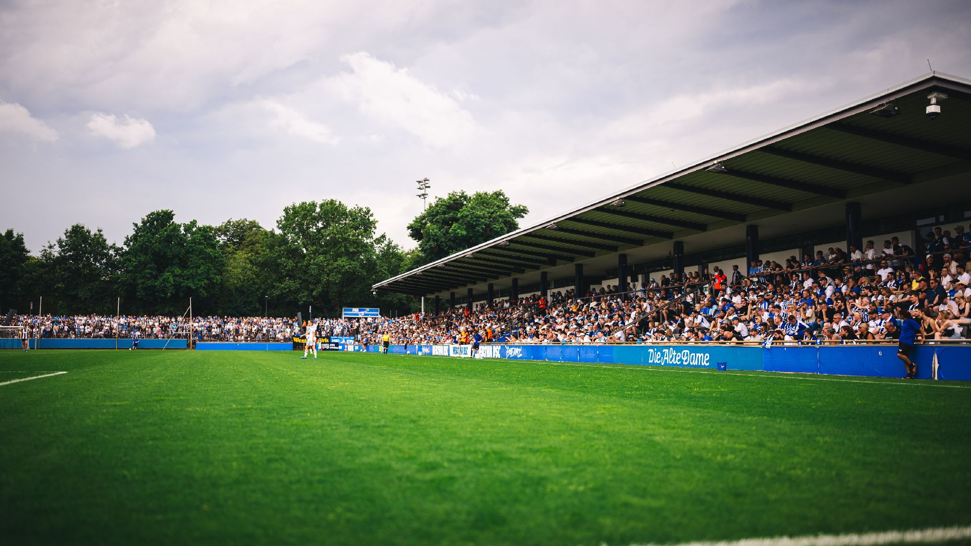 Das Stadion auf dem Wurfplatz/Amateurstadion.