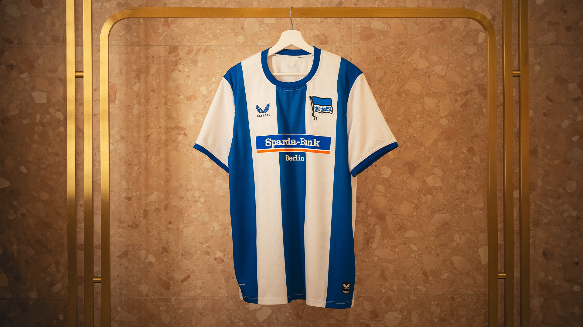 Das neue Heimtrikot 2026/27.