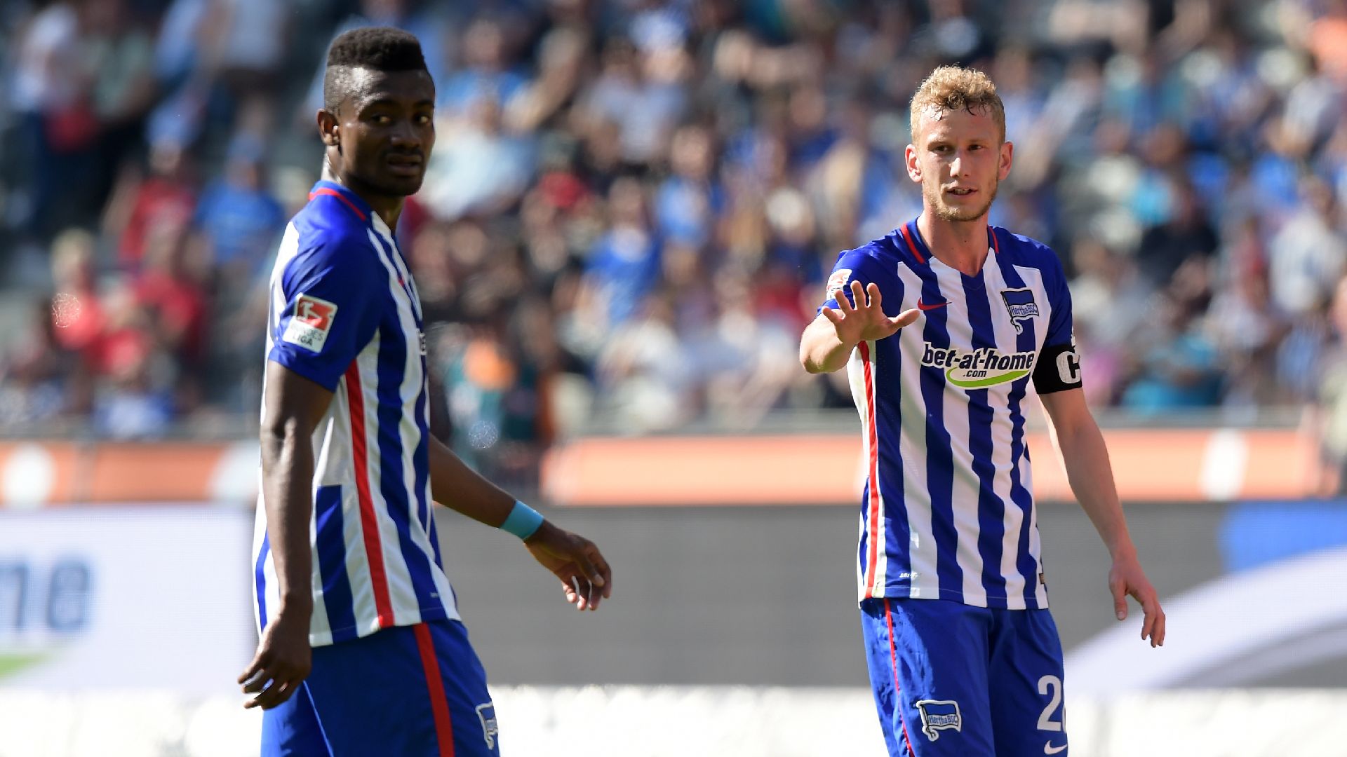 Salomon Kalou und Fabian Lustenberger.