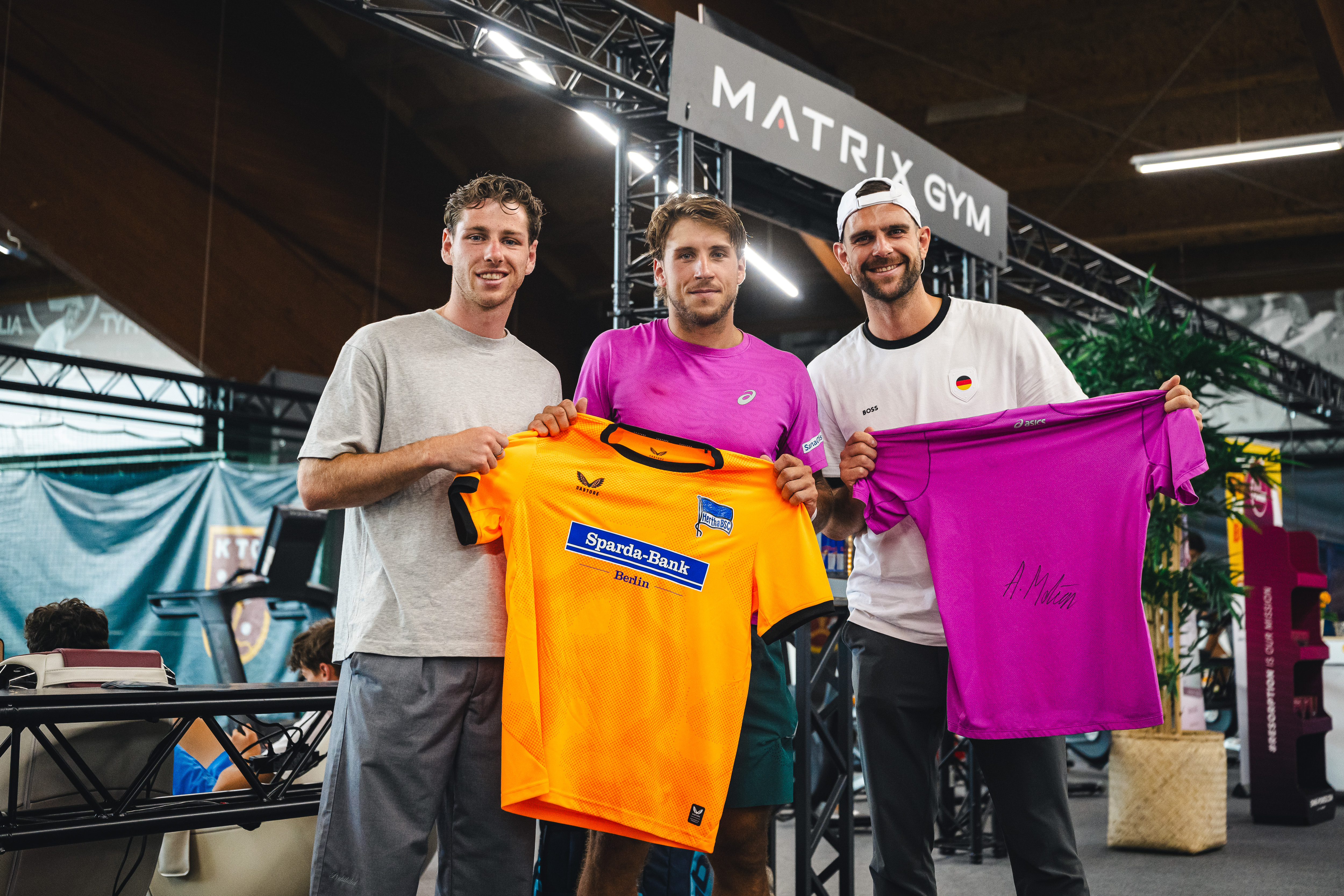 Trikottausch bei den Generali Open.