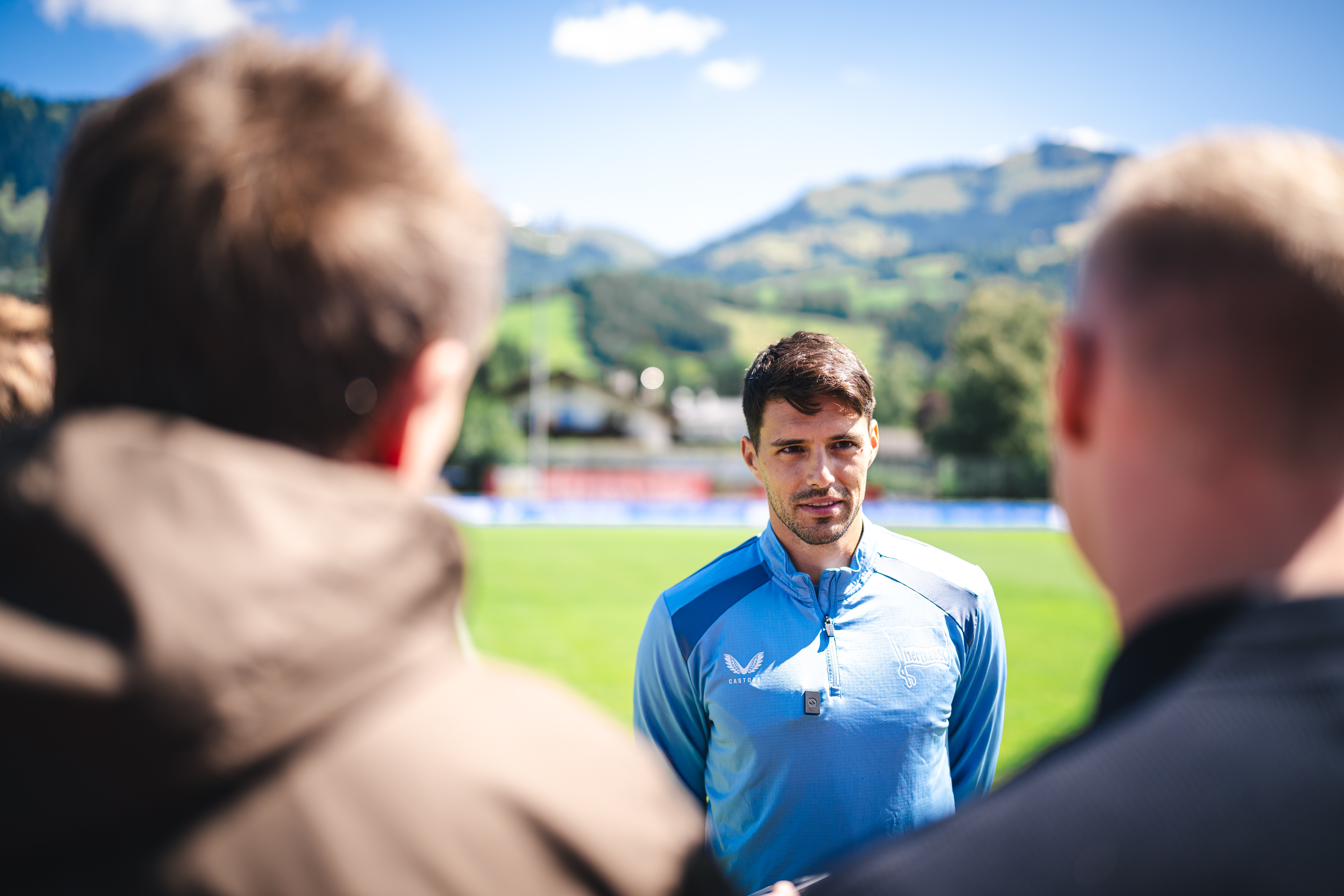 Josip Brekalo in einer Medienrunde in Kitzbühel.