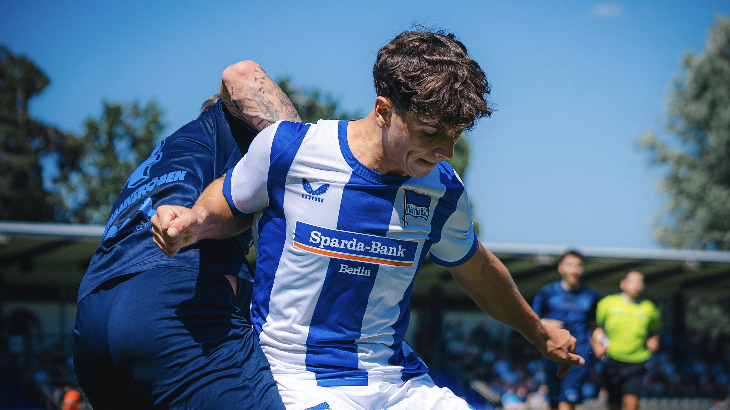 Intensiver Zweikampf im Duell unserer U23 mit dem Chemnitzer FC.