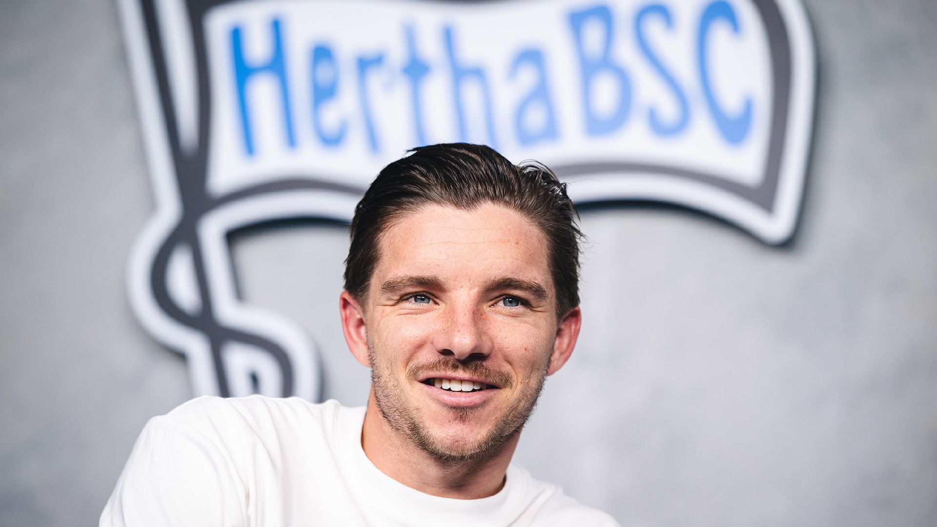 Neuzugang Mads Pedersen im Interview.