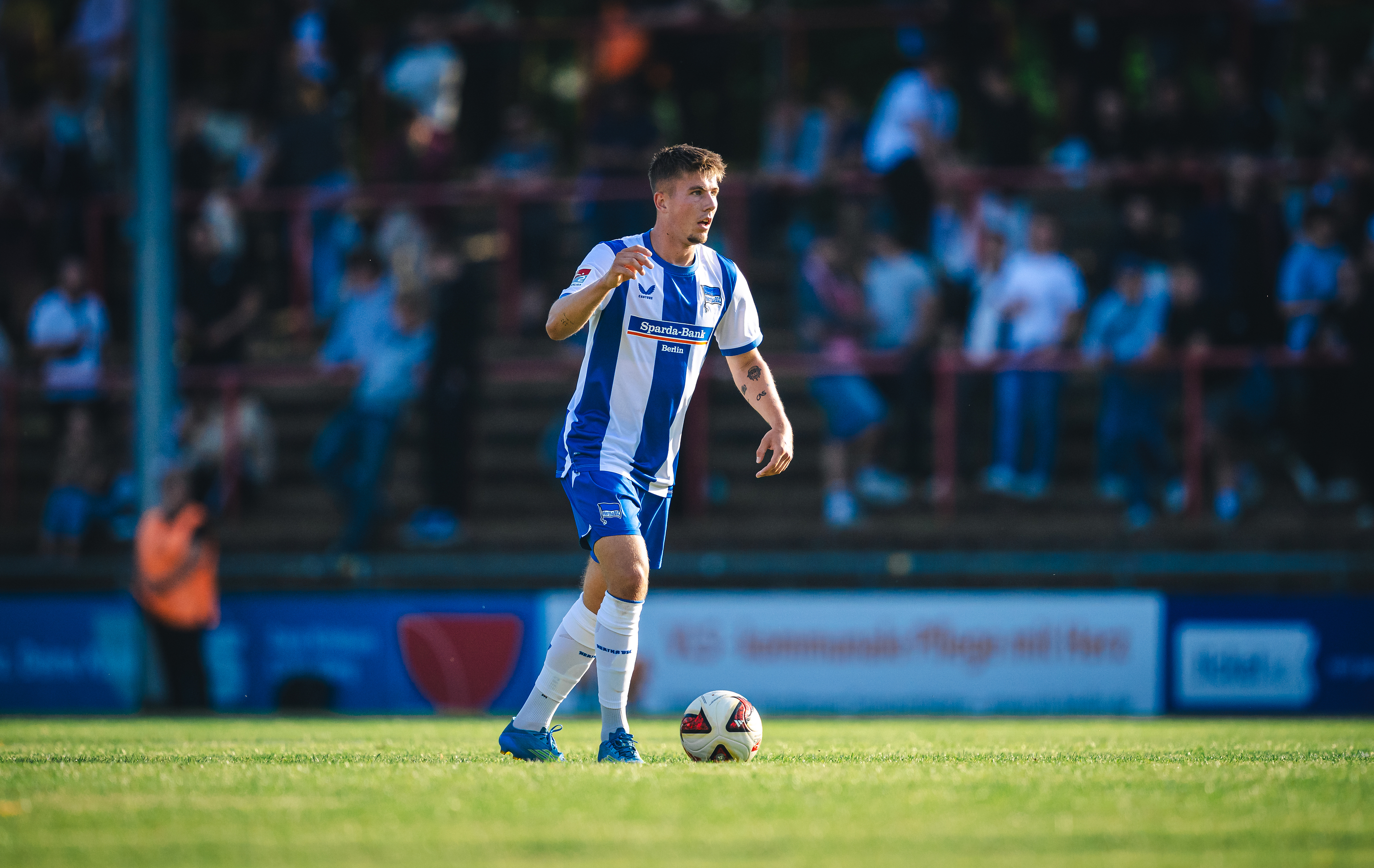 Gustav Christensen am Ball.