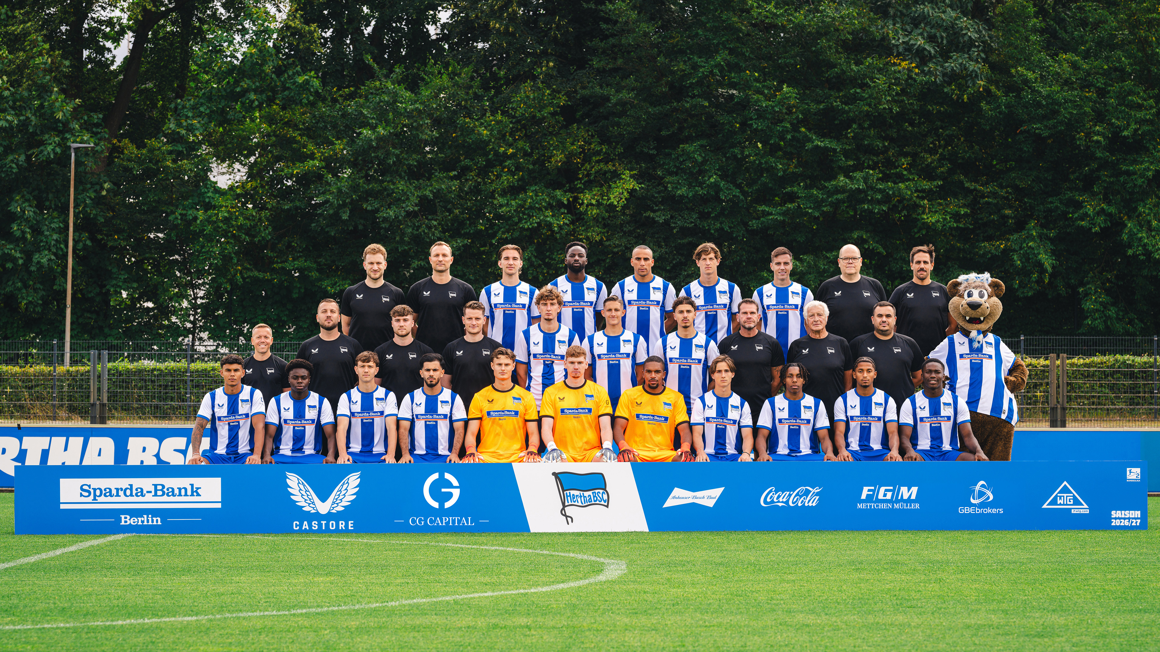 Das U23-Mannschaftsfoto der Saison 2026/27.