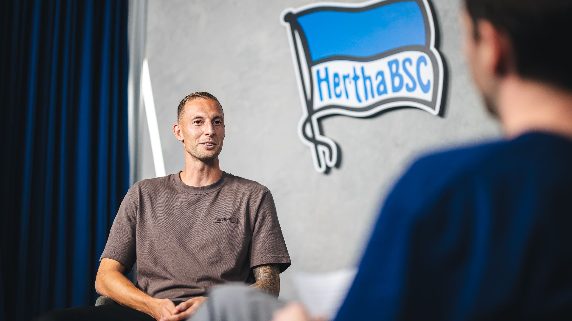 Gustaf Nilsson im Gespräch.