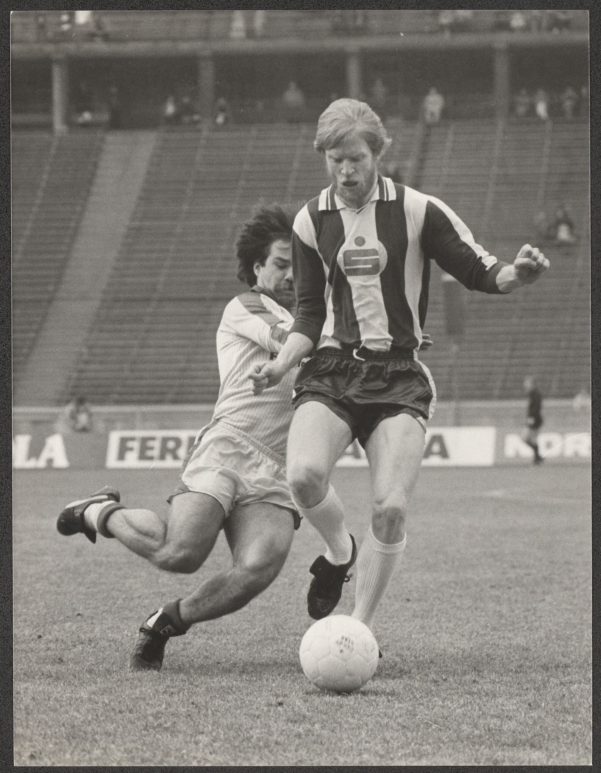 Edmund Stöhr im Jahr 1984 für Hertha BSC am Ball zu seiner aktiven Zeit.