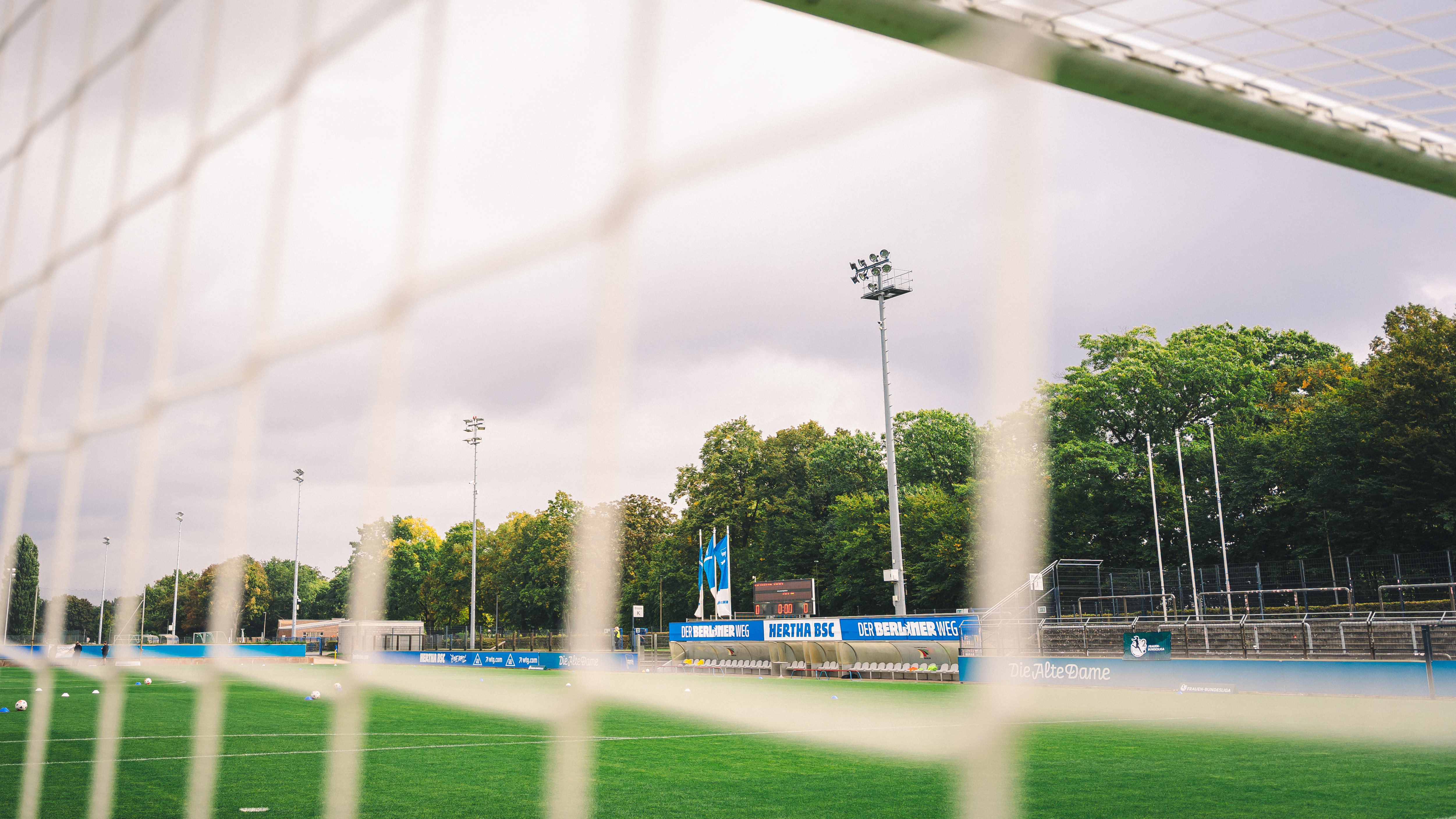 Blick ins Stadion auf dem Wurfplatz/Amateurstadion vor dem Heimspiel der Frauen gegen Meppen.