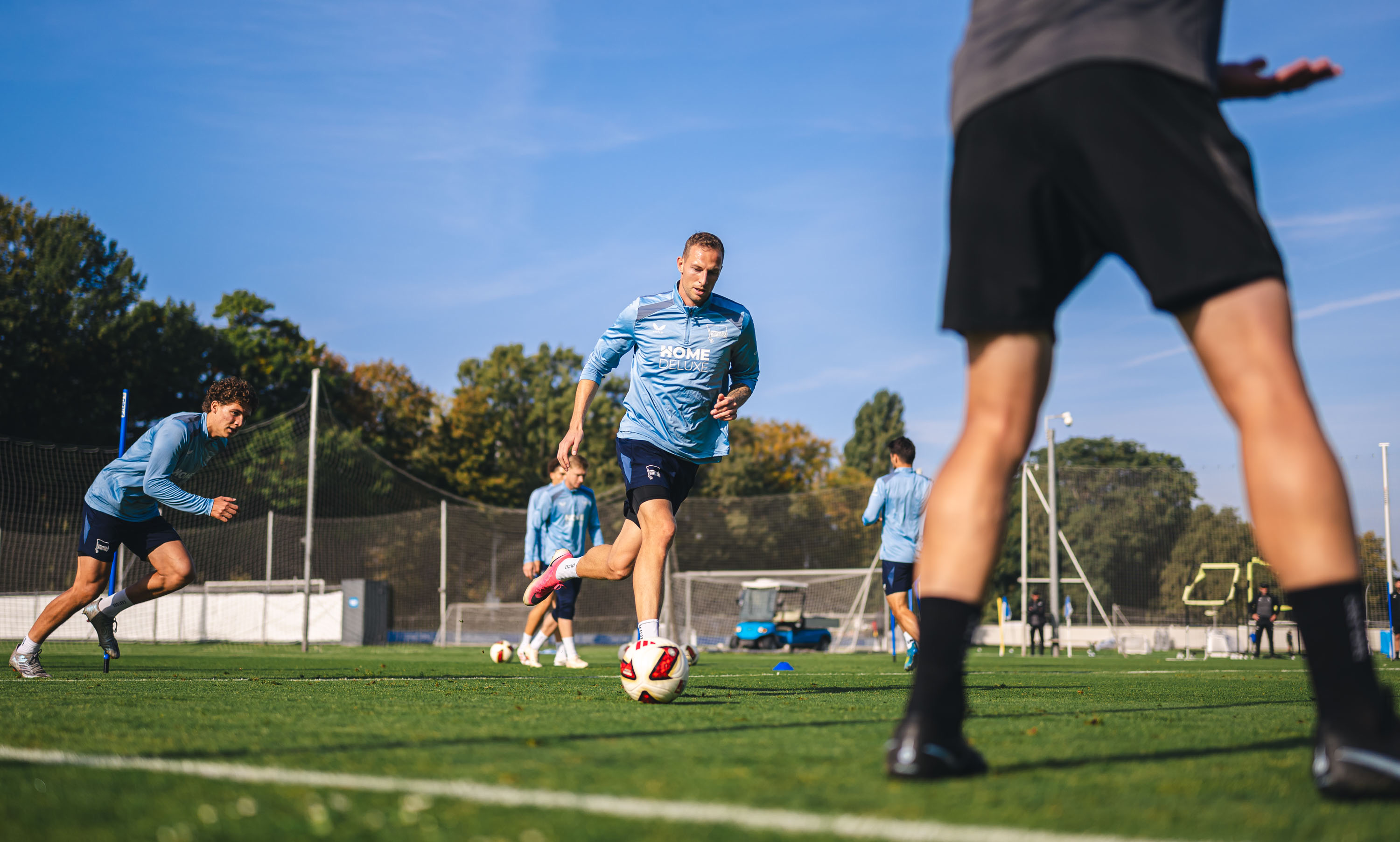 Gustaf Nilsson im Mannschaftstraining.